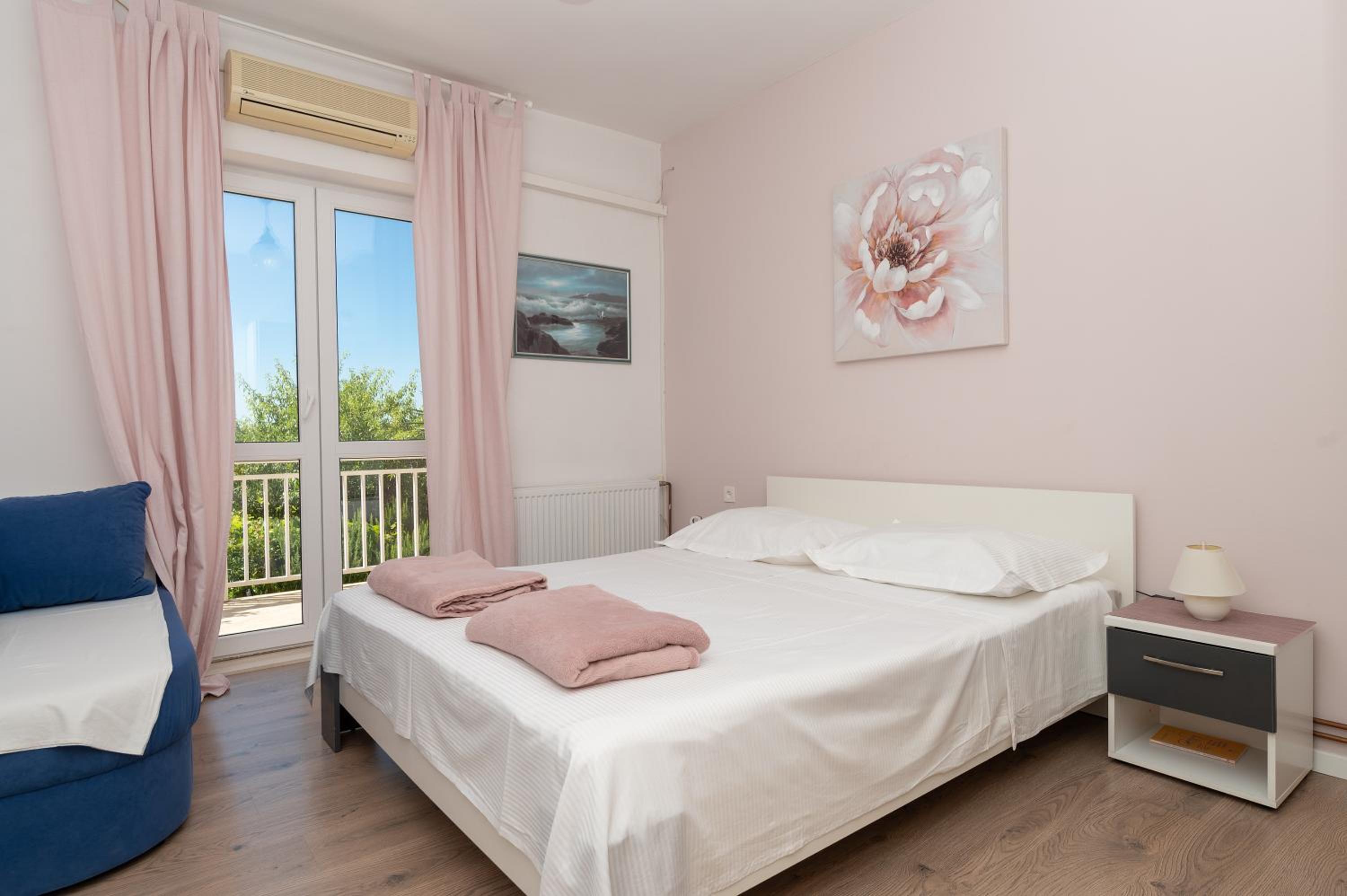 APARTMANI SANI view 4