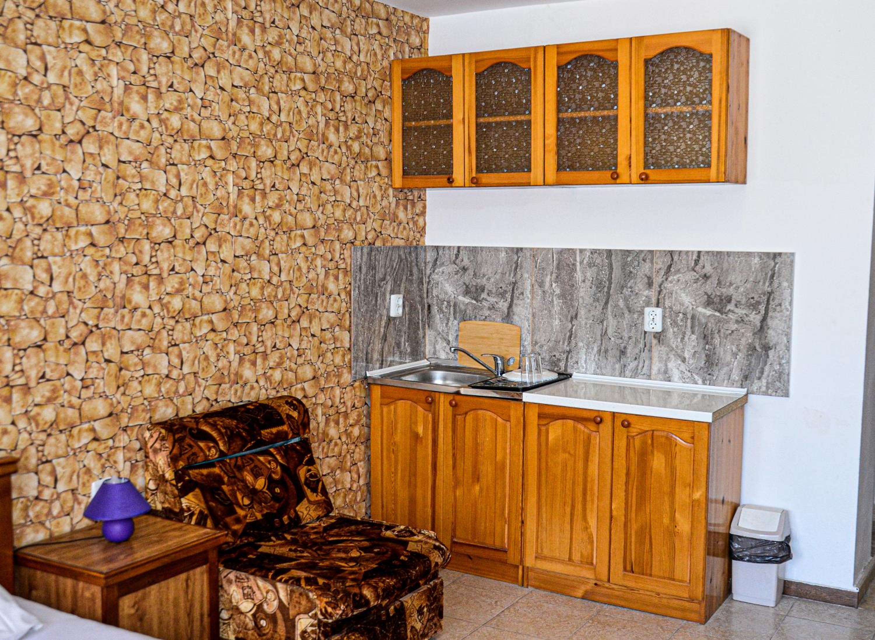 Marinovi Guest House