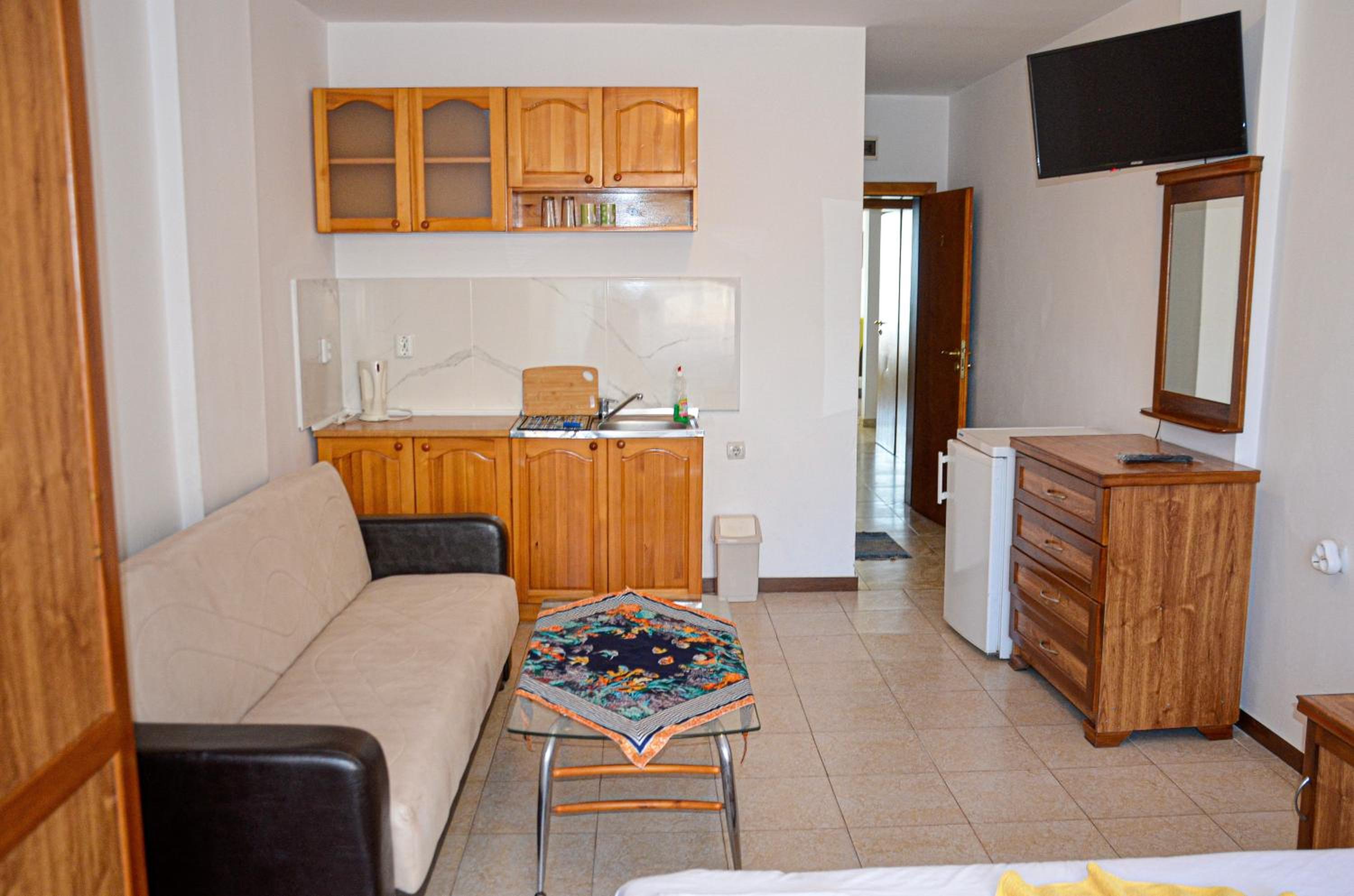 Marinovi Guest House