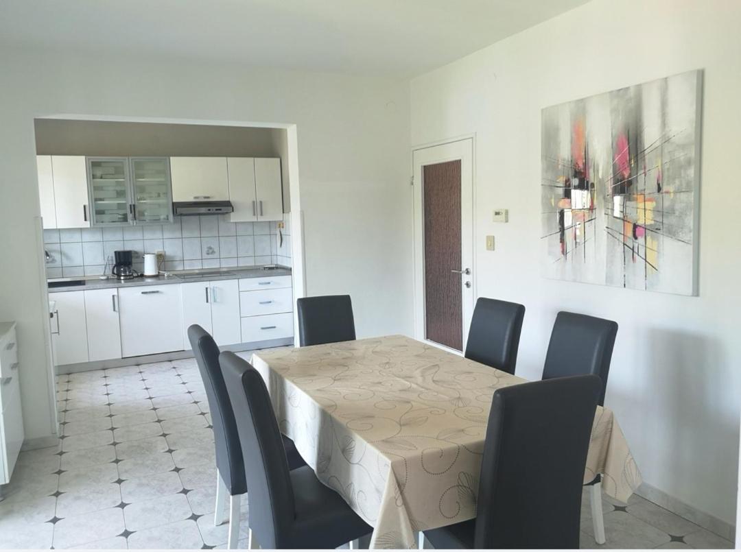 Apartments Alenka by the sea view 2