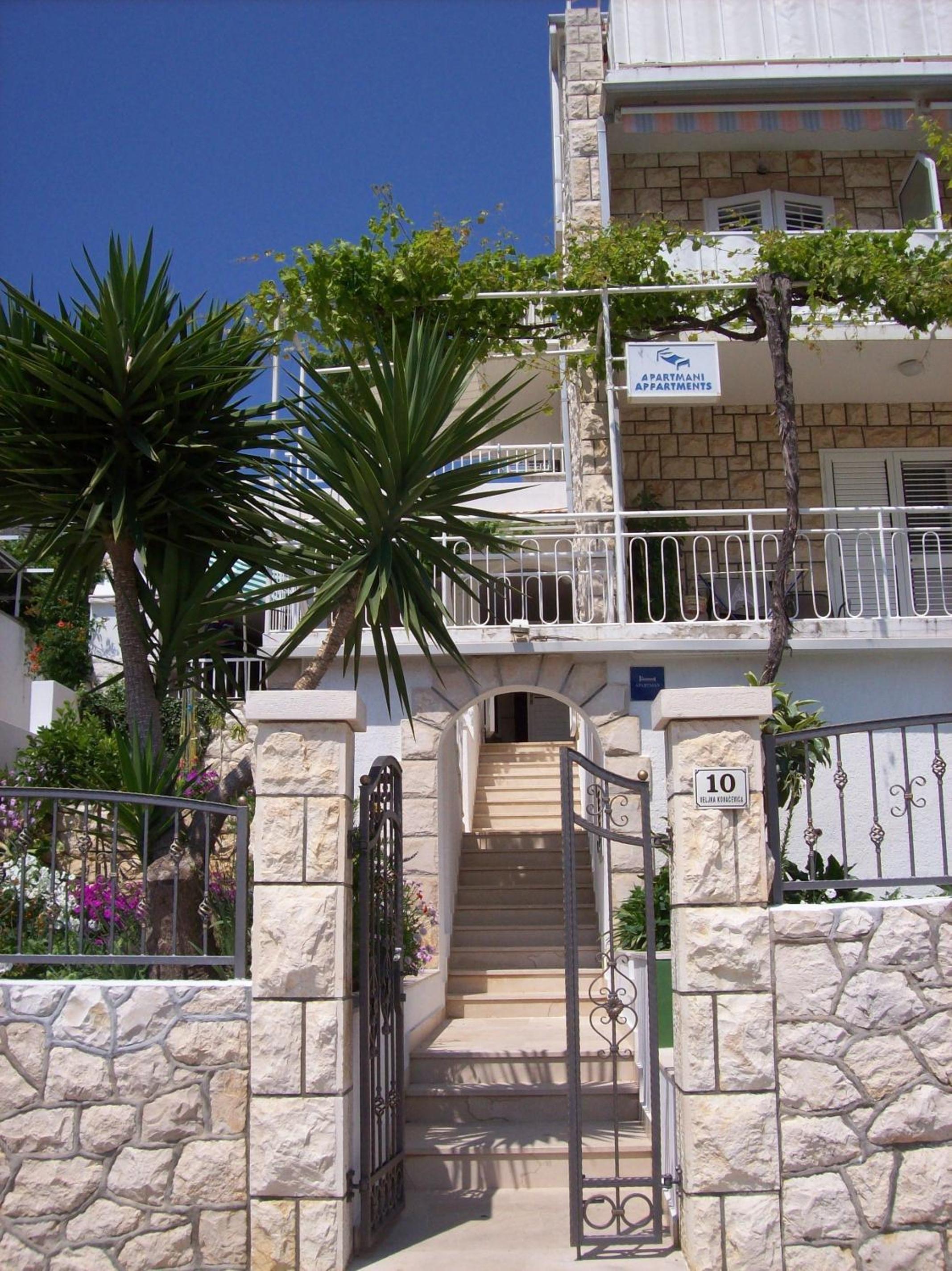 Hotel Apartments Prosperina Hvar - Image 1