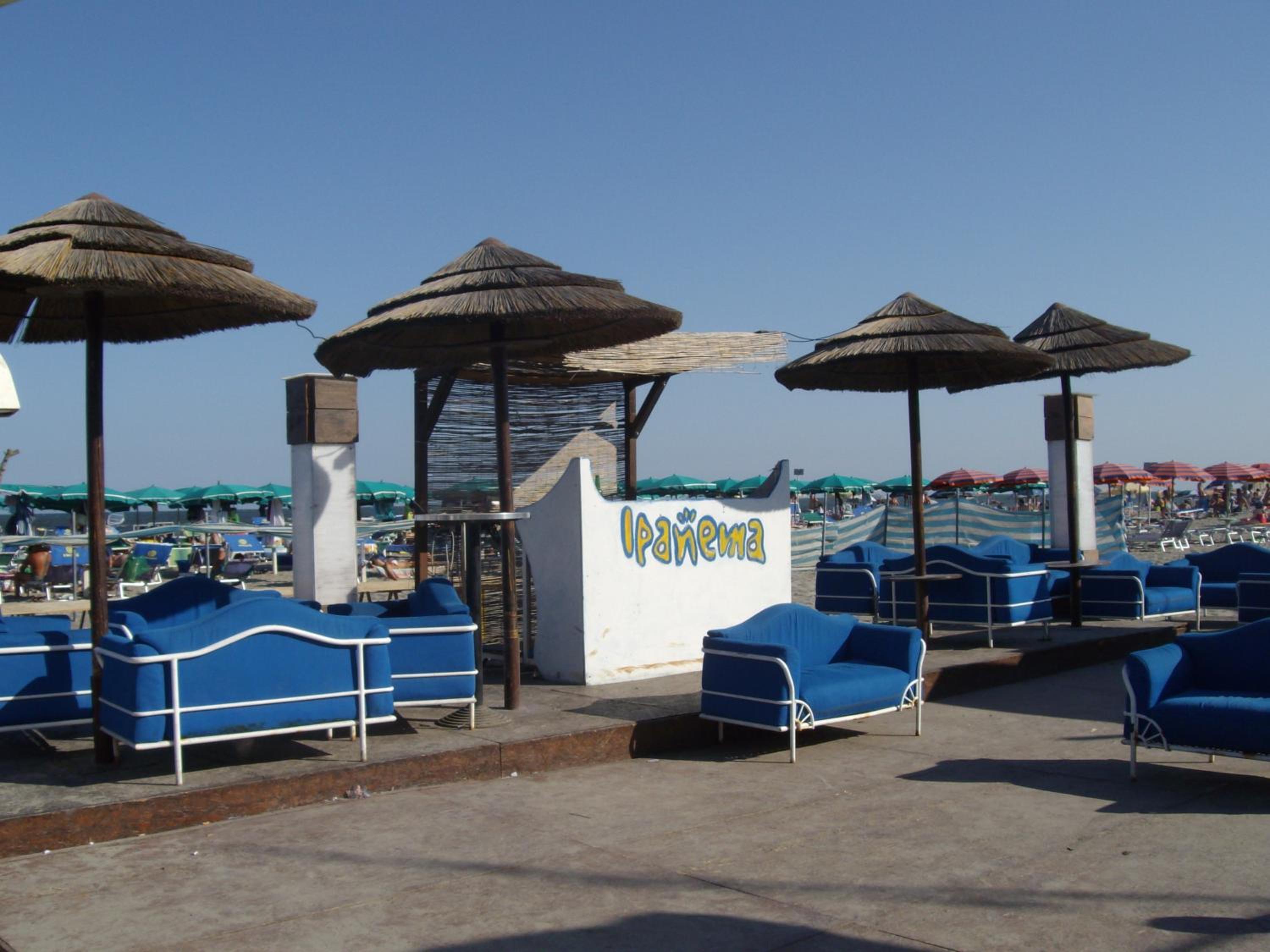 outdoor BBQ area