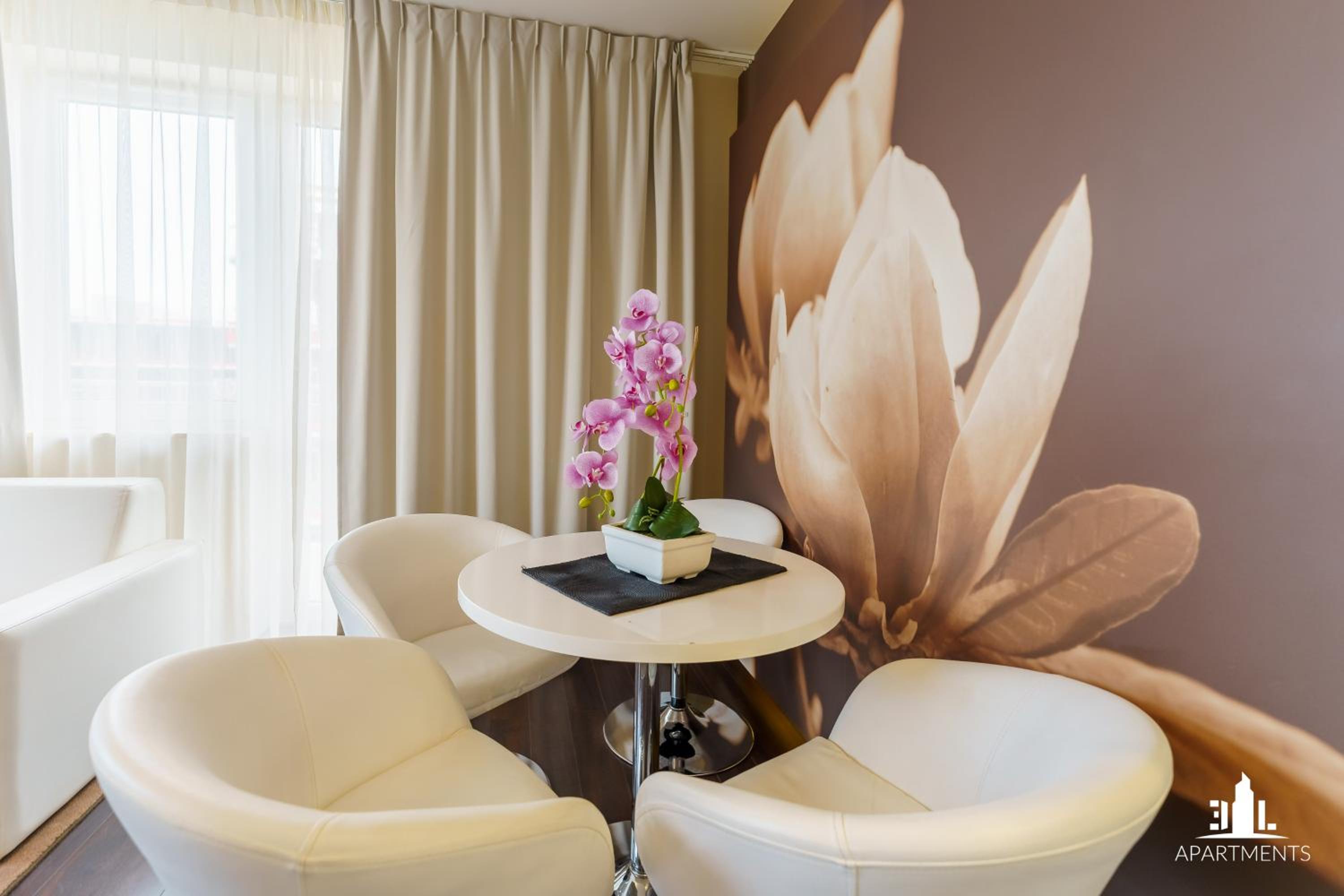 3L Apartments Diva