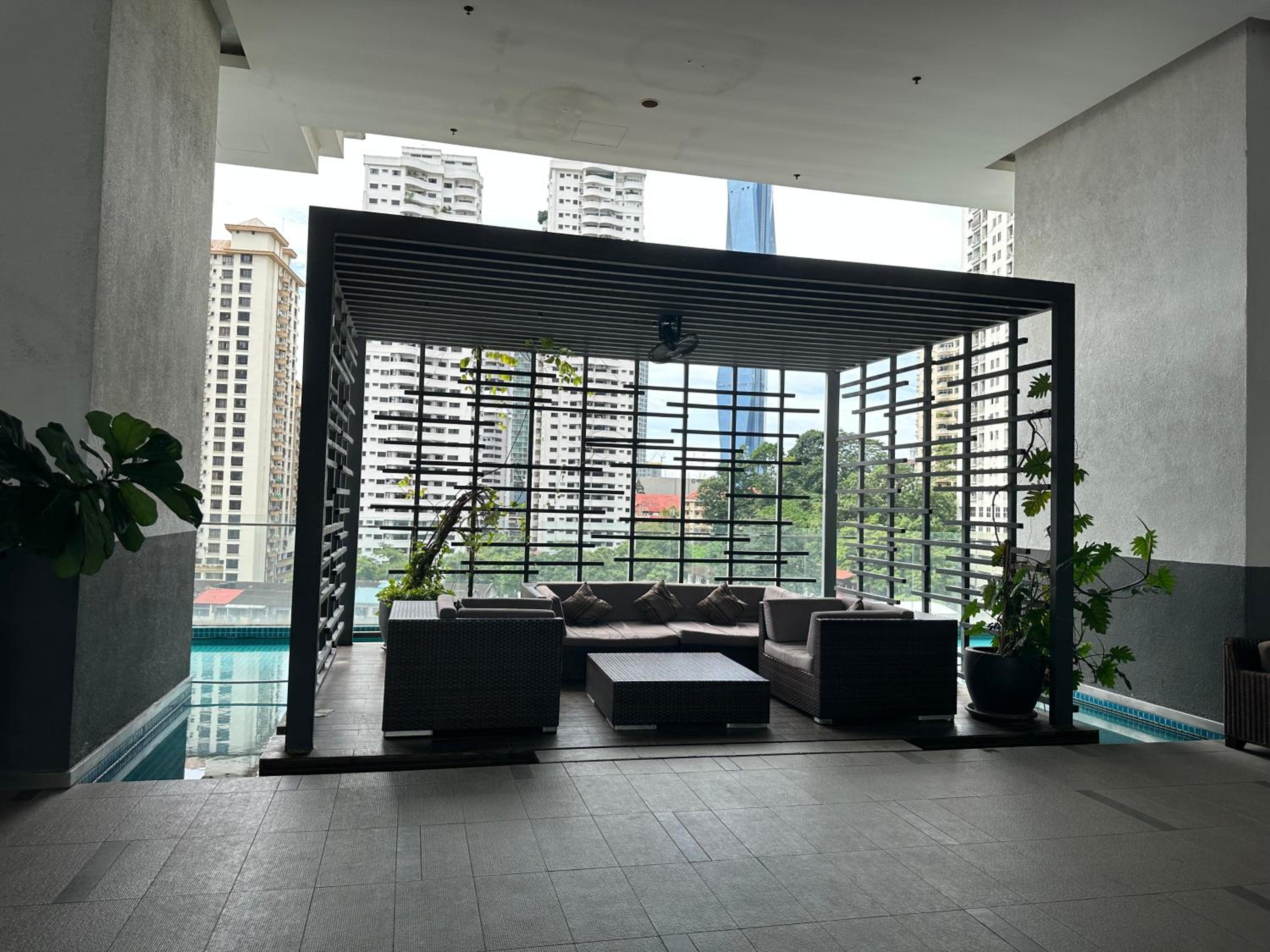 One Bukit Ceylon by Home Suites