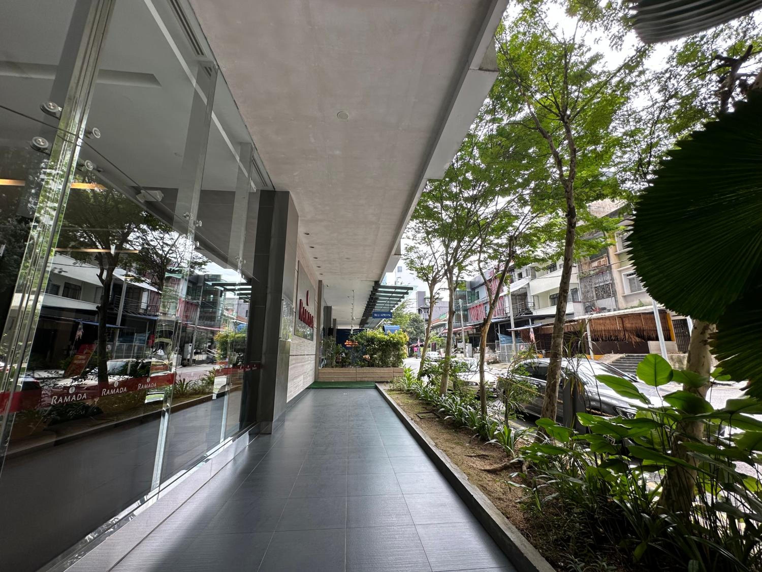 One Bukit Ceylon by Home Suites