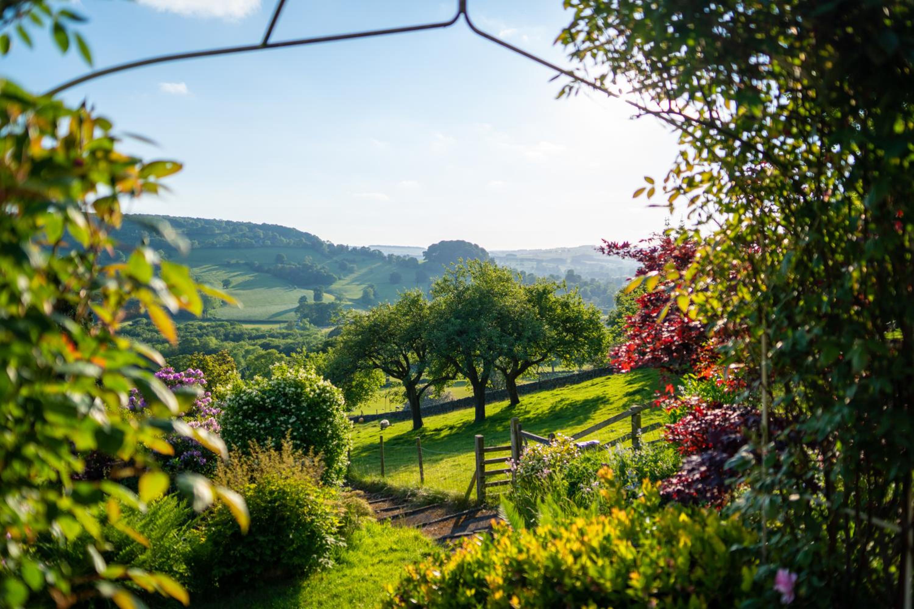 Hillside Haven, panoramic views Nr Bakewell view 4