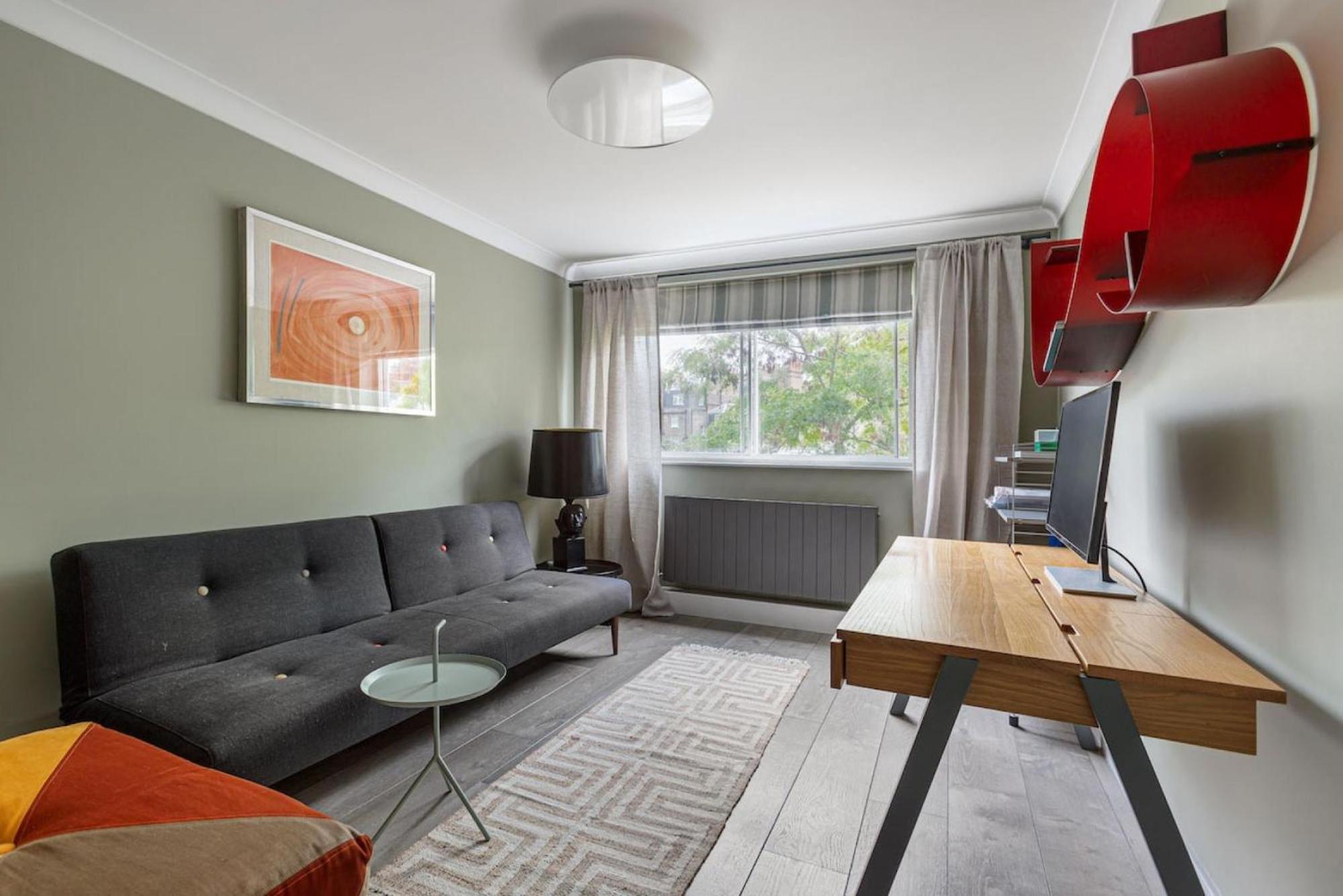 2 bedroom apartment in the heart of Knightsbridge