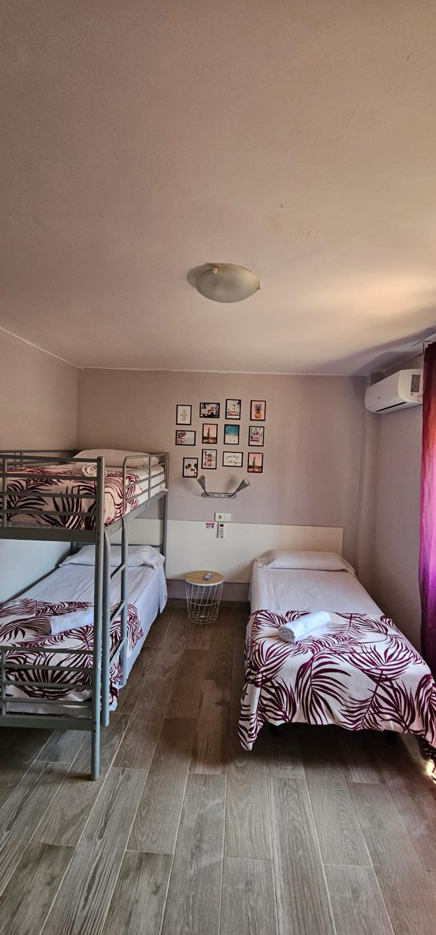 Hostal La Cabaña