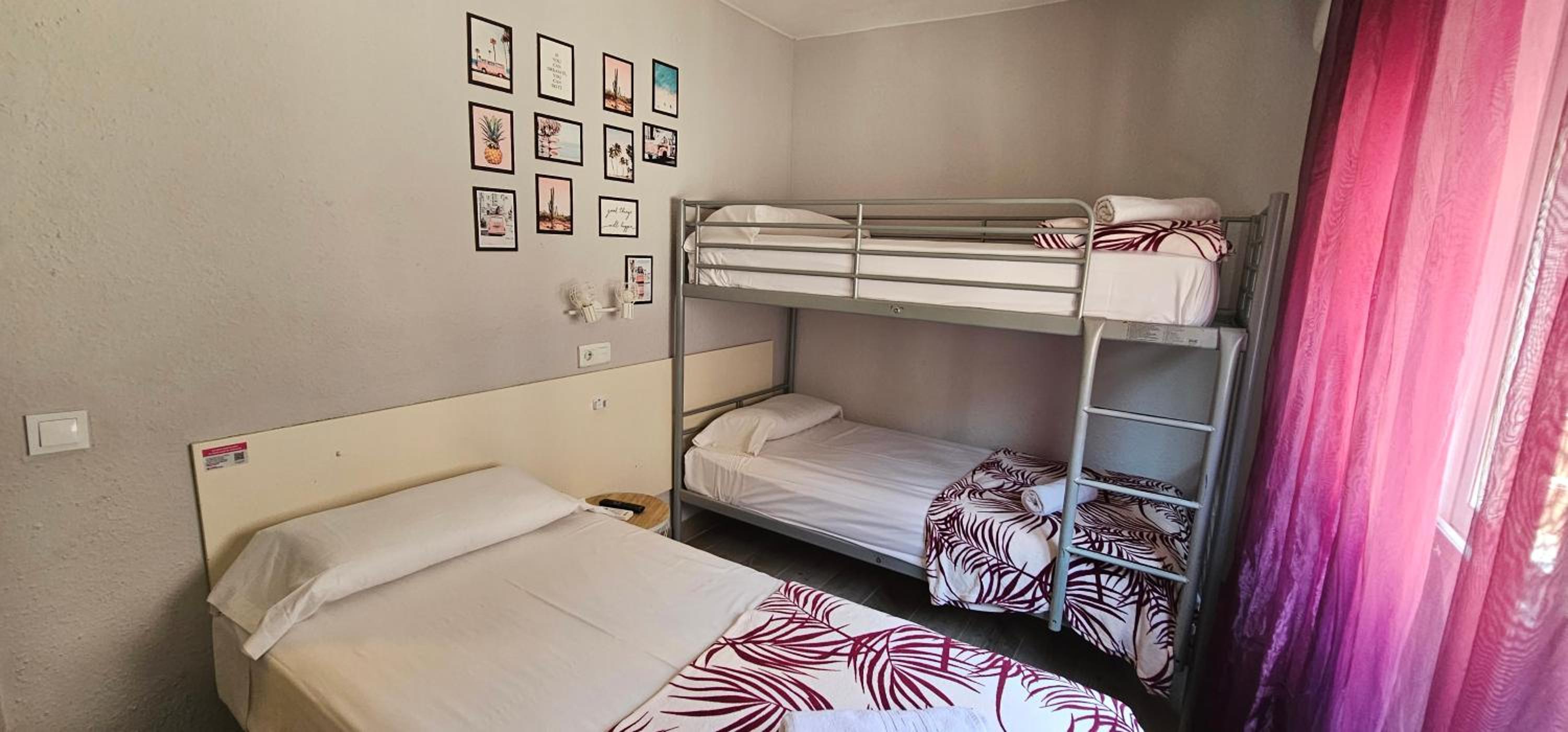 Hostal La Cabaña