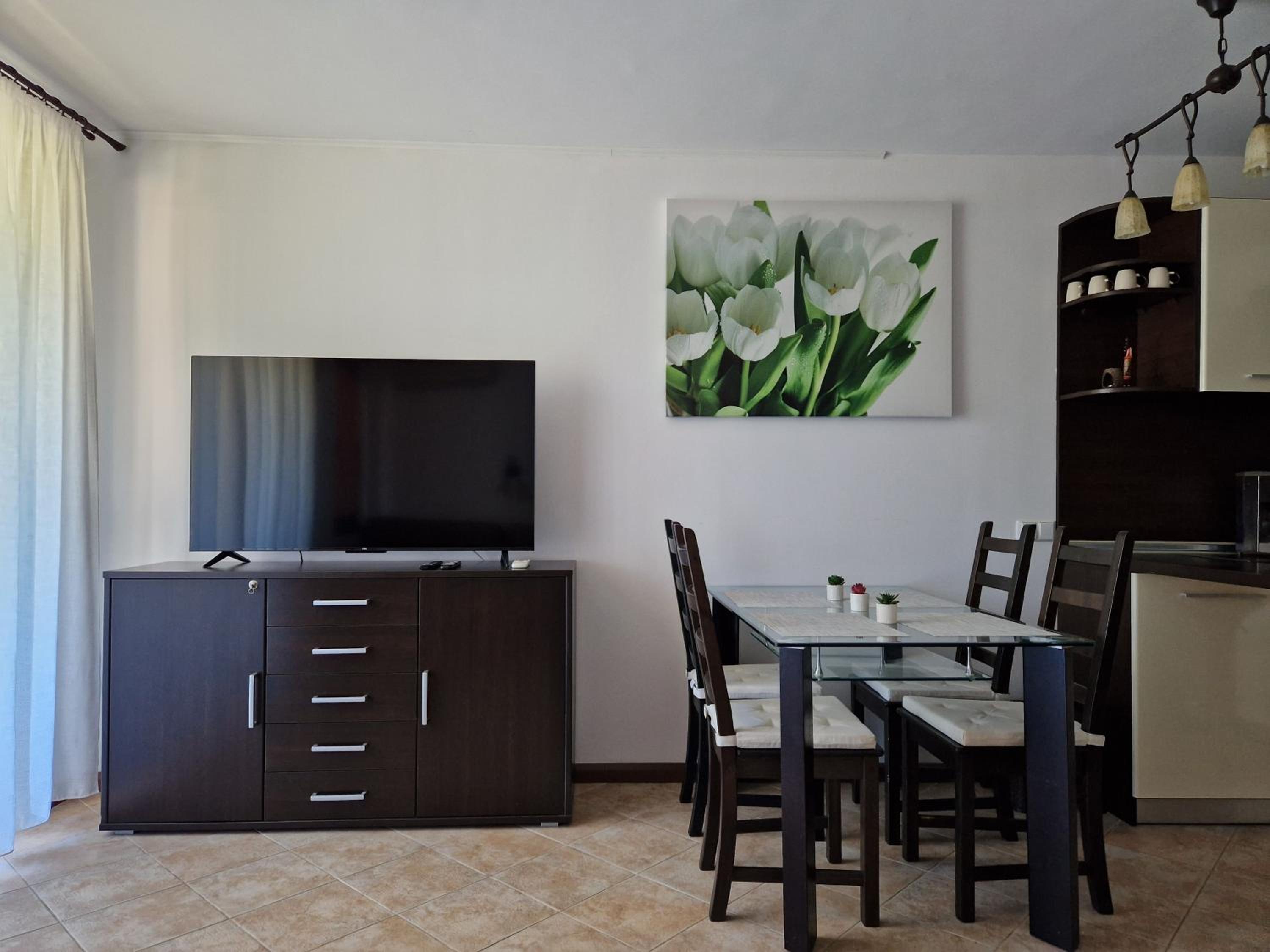 Apartment in the picturesque Oasis Resort & Spa view 5