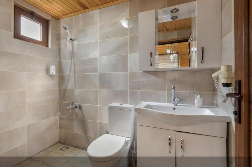 Flora Pansiyon Çıralı - Image 60