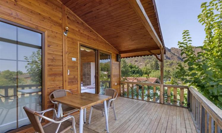 Flora Pansiyon Çıralı - Image 57