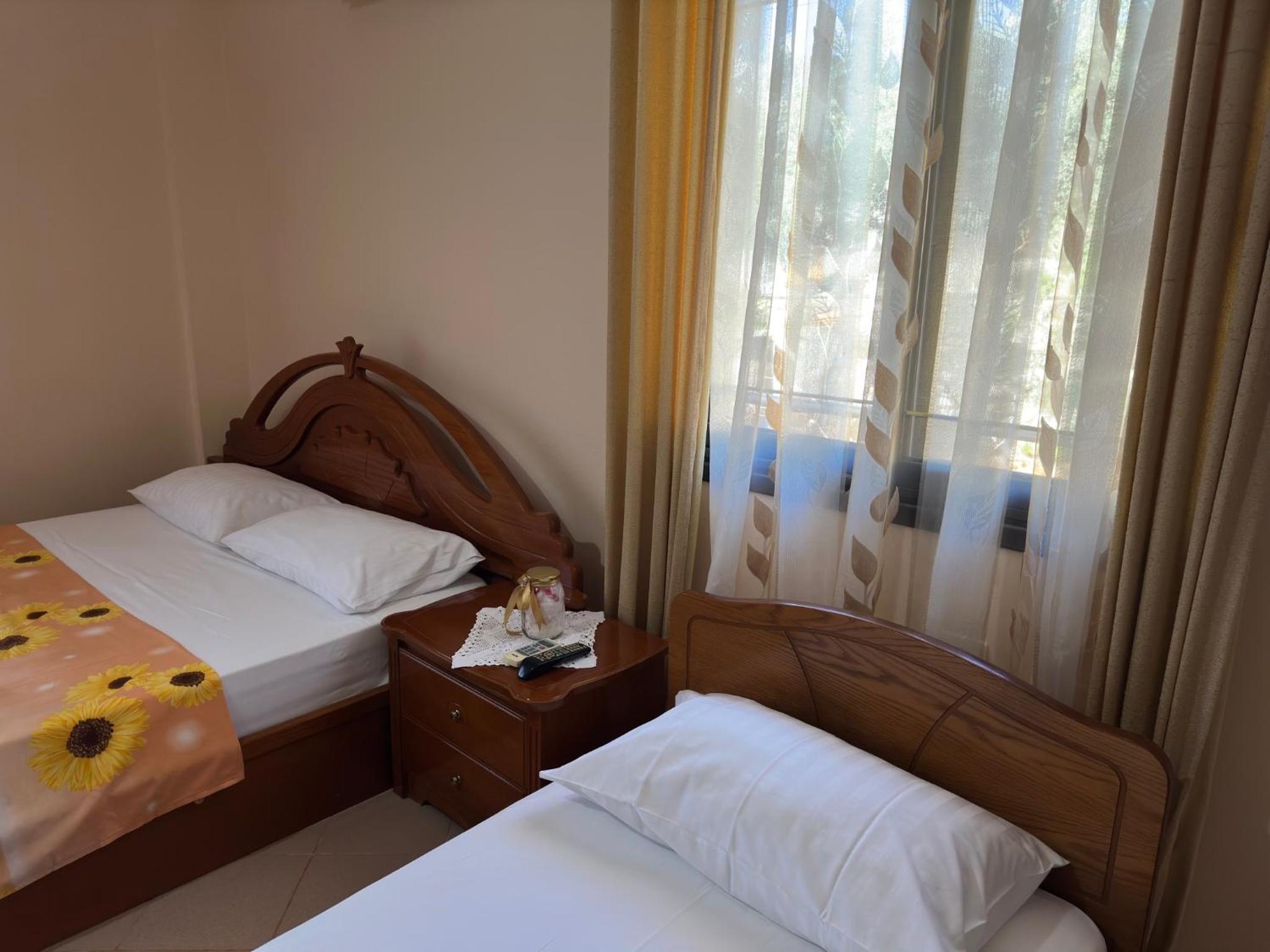 Apartments Meleqi