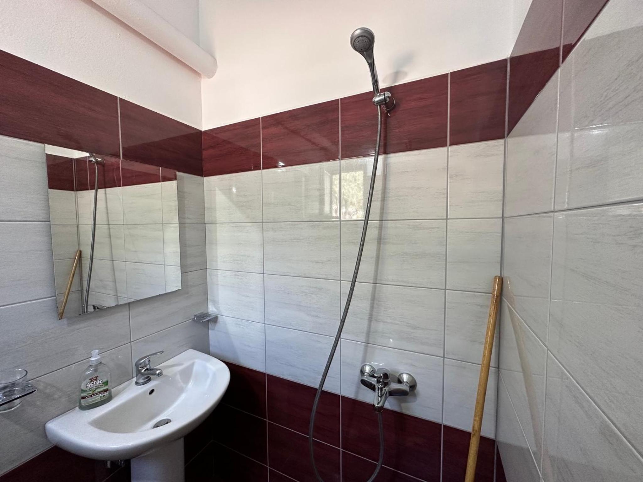Apartments Meleqi