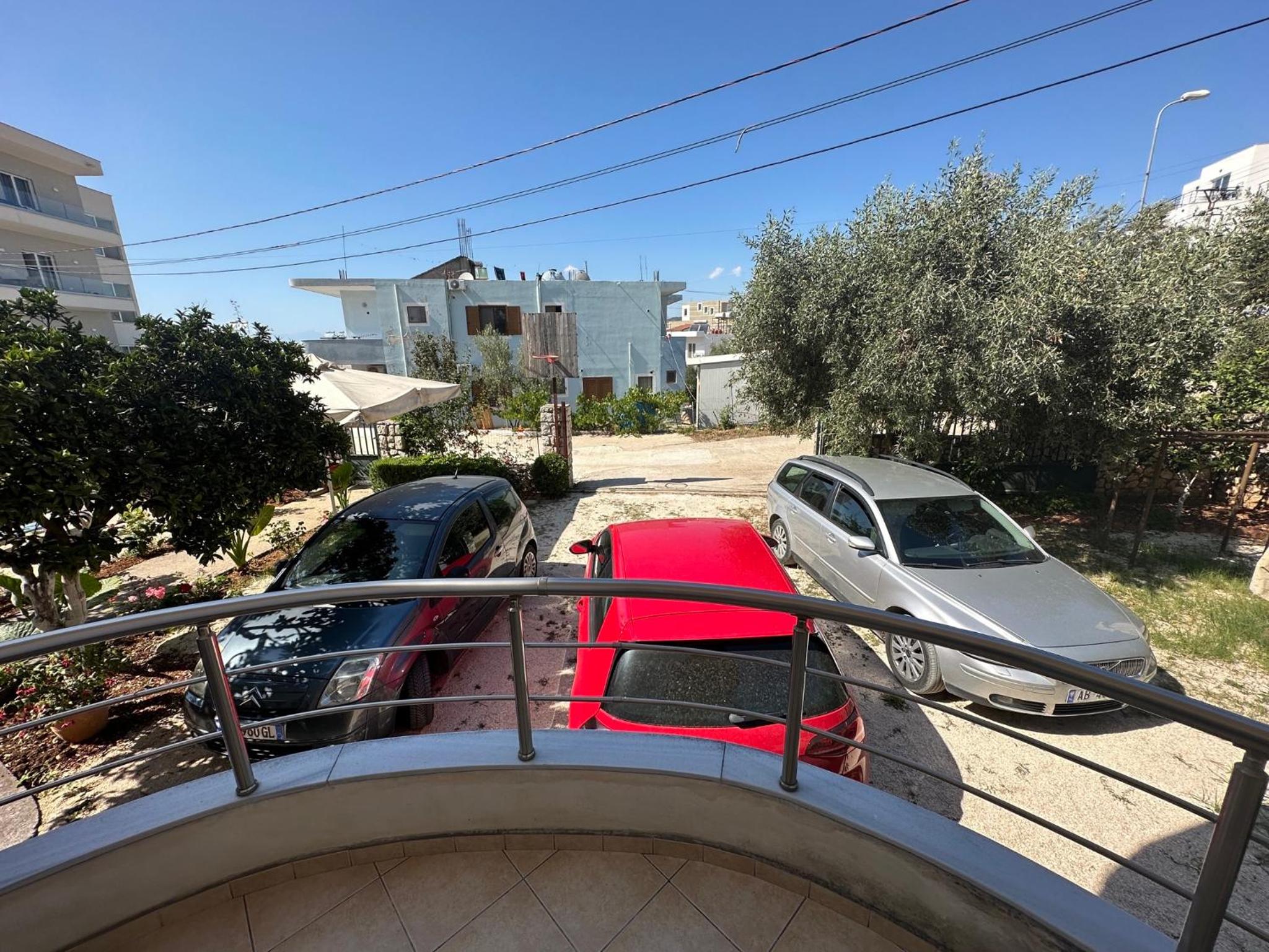 Apartments Meleqi