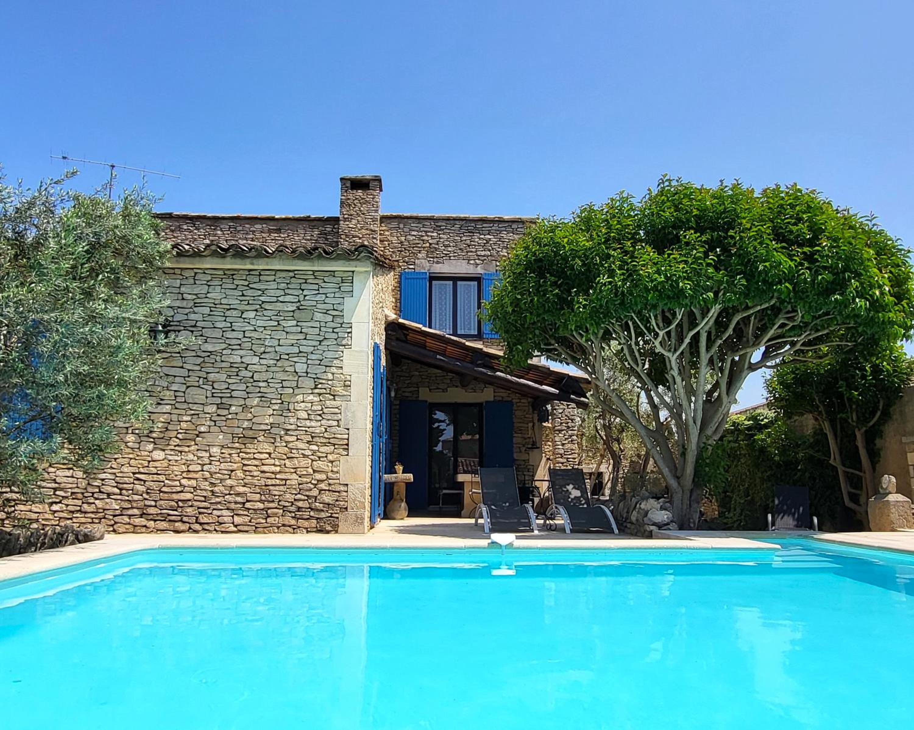 "La Massette du Cheval Blanc" Villa de caractère en pierre