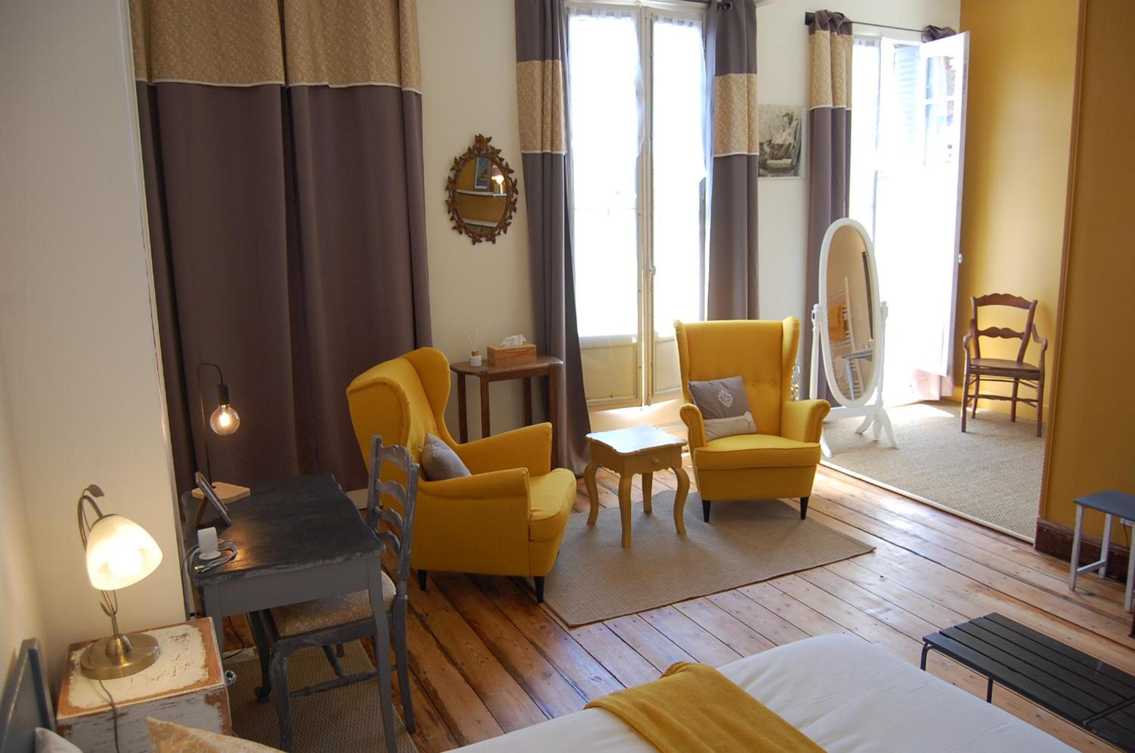 Madeleine Bergerac view 5