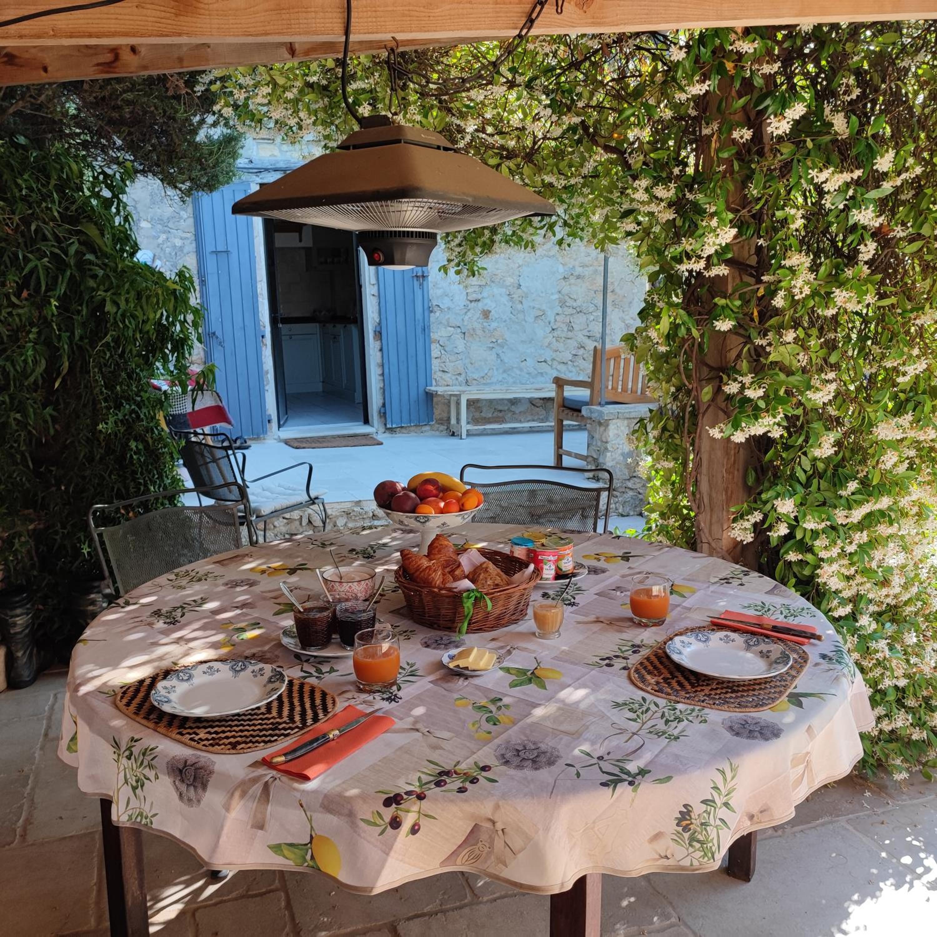 Photo 8