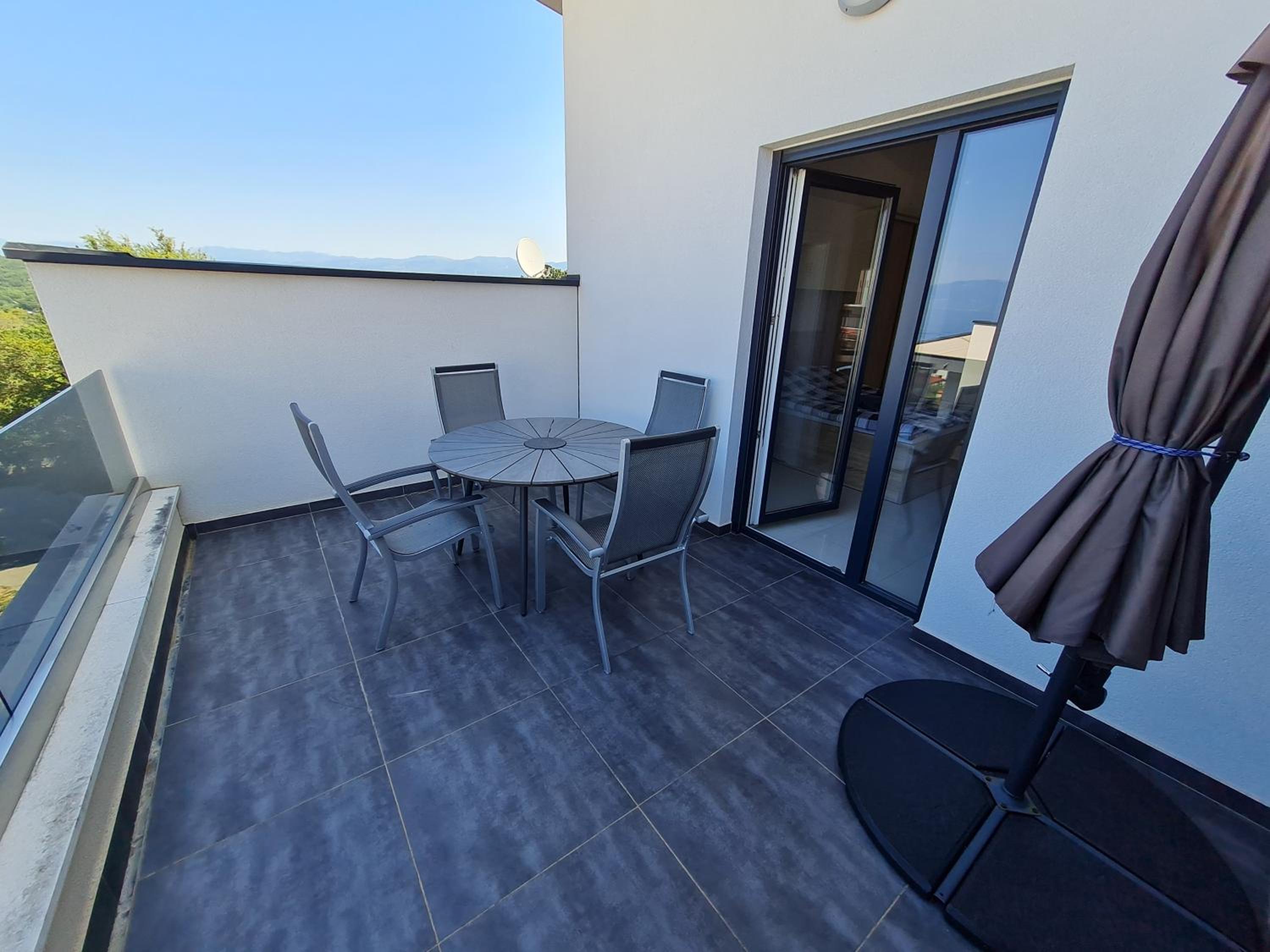 My Paradies - Njivice Studio**** view 3