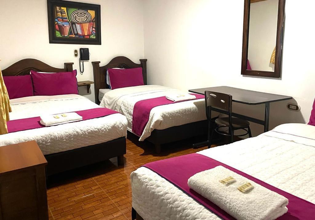 Hostal Internacional - Hostel