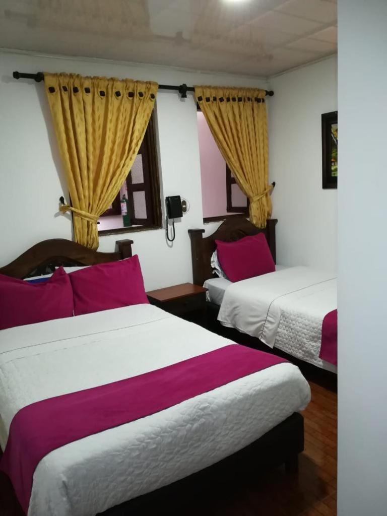 Hostal Internacional - Hostel