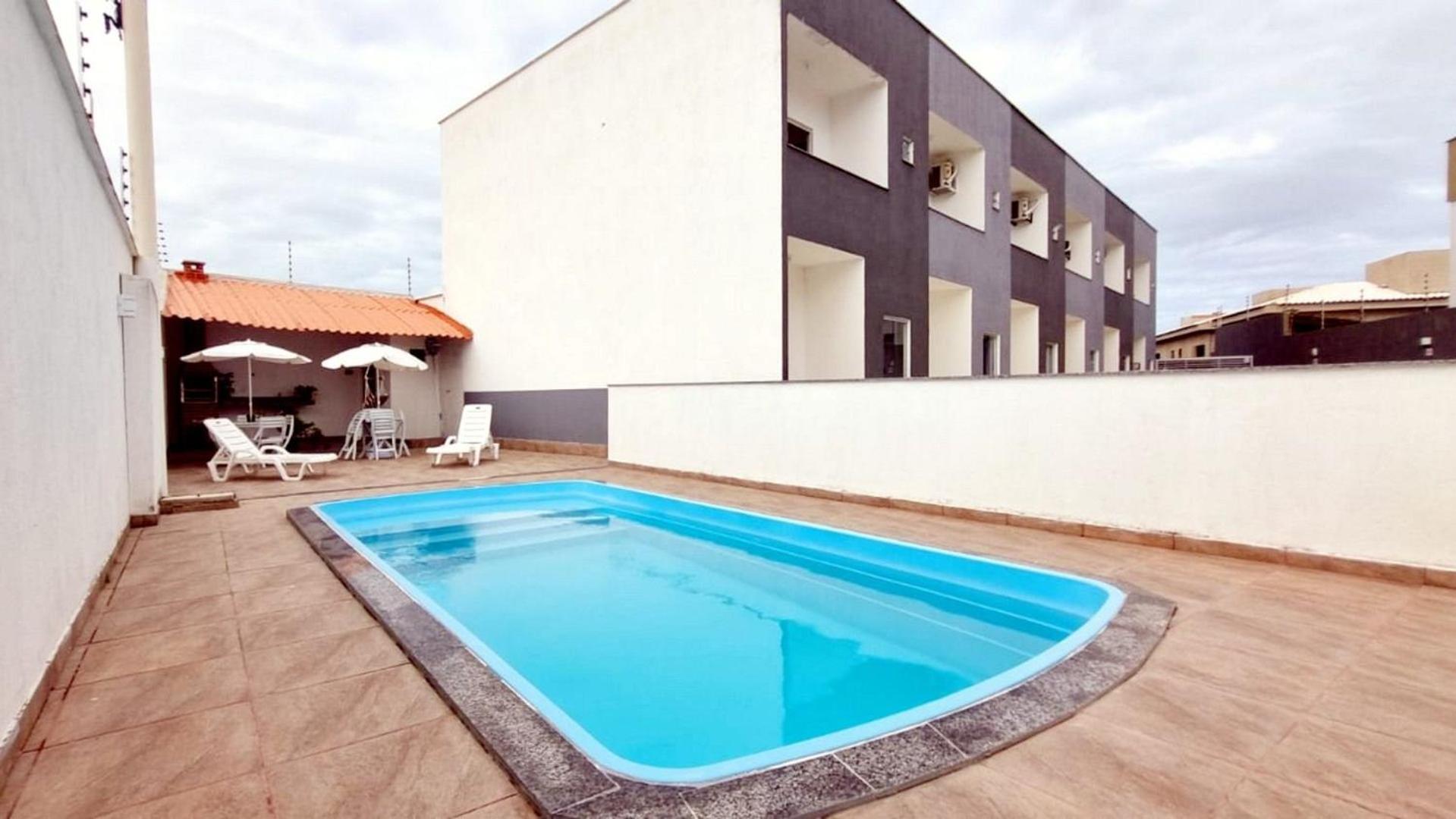 Apartamento em condomínio com 2 quartos para 6 pessoas