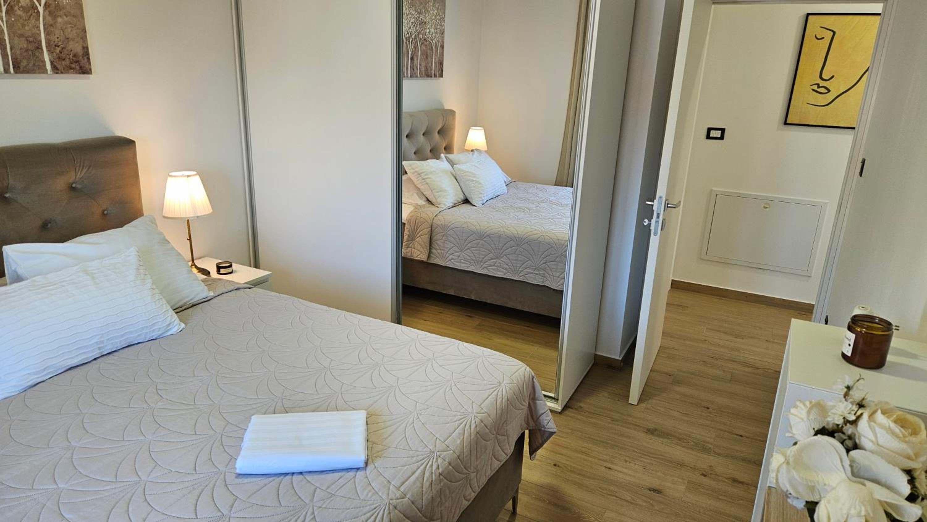 Eximius Apartment view 3