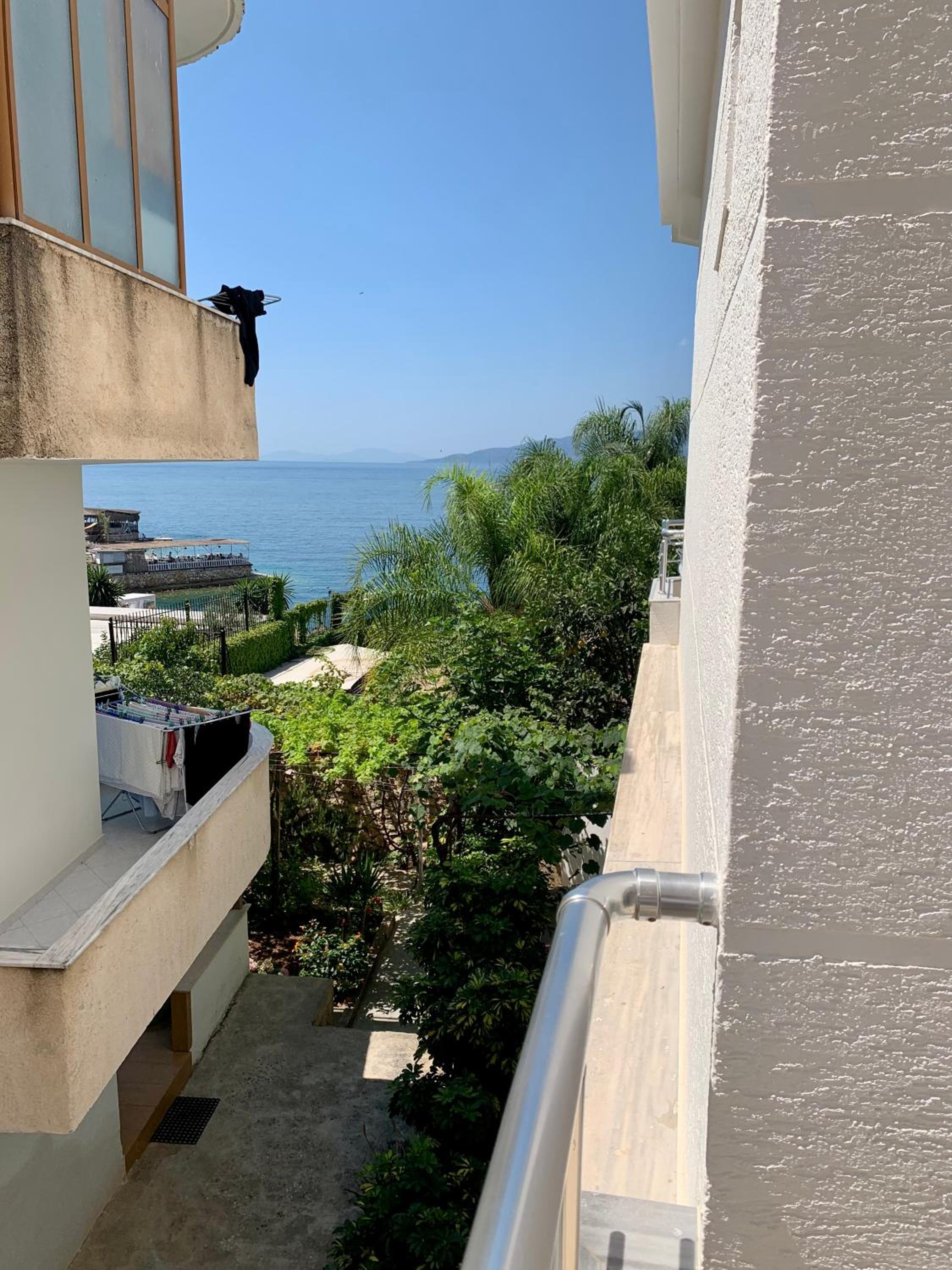 Duka Apts
