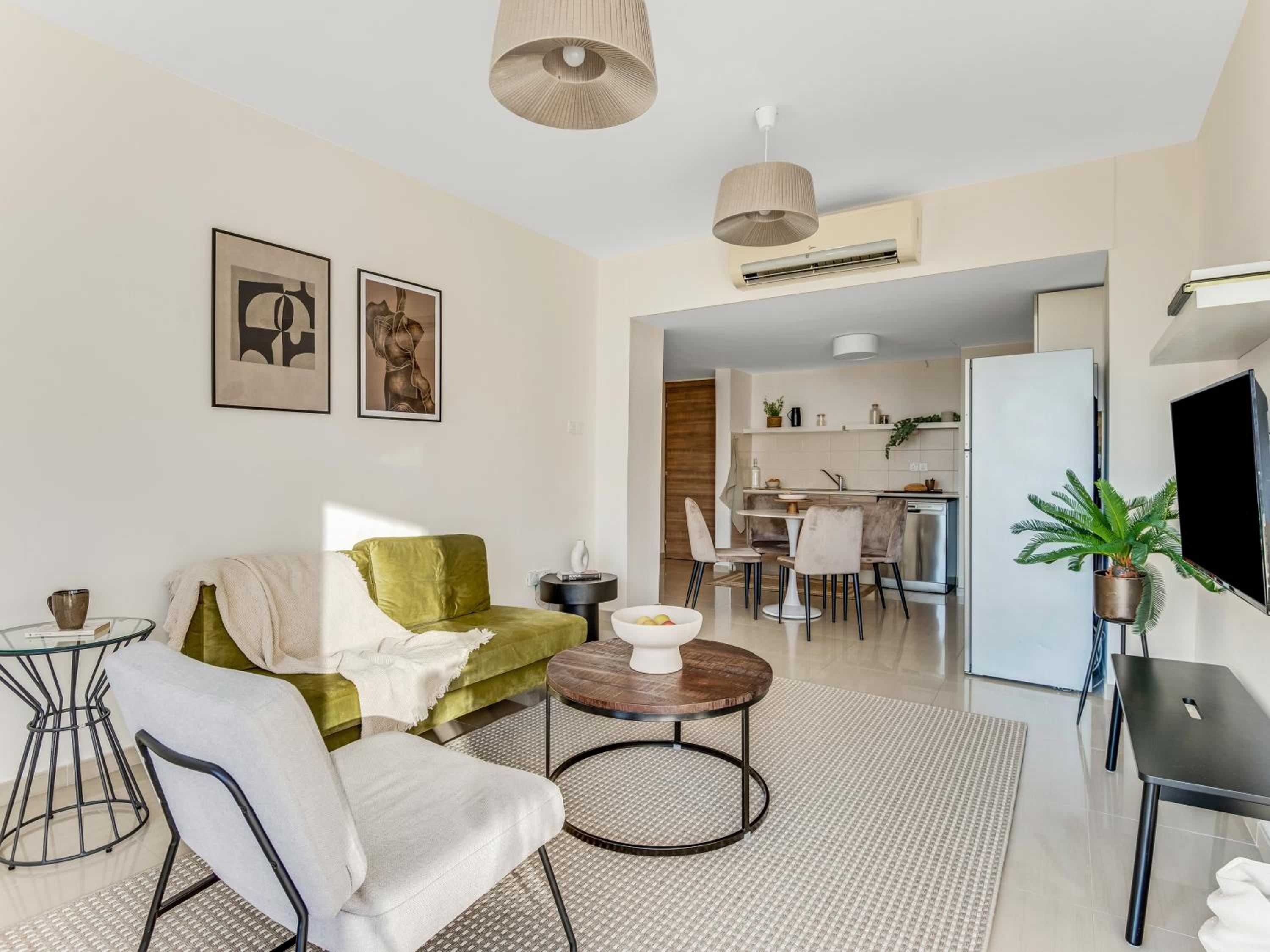 Sanders Marathon - Cute 2-Bedroom Apartment with Shared Pool