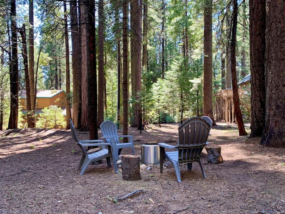 The Cedar Loft - Pet and Family Friendly - BBQ/Pool/Fire Pit