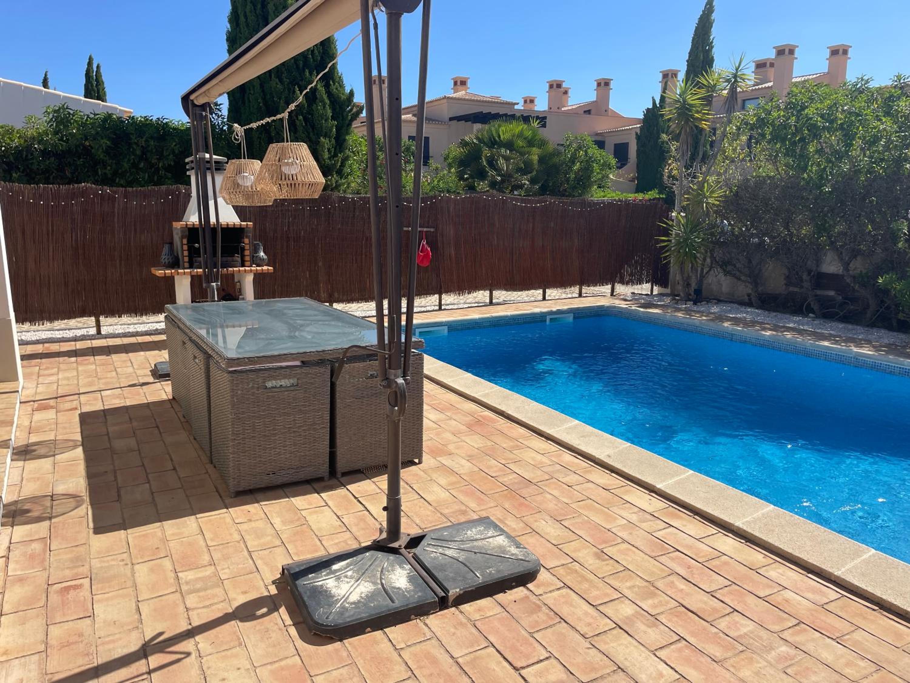 Spacious 3 bedroom villa with pool view 5