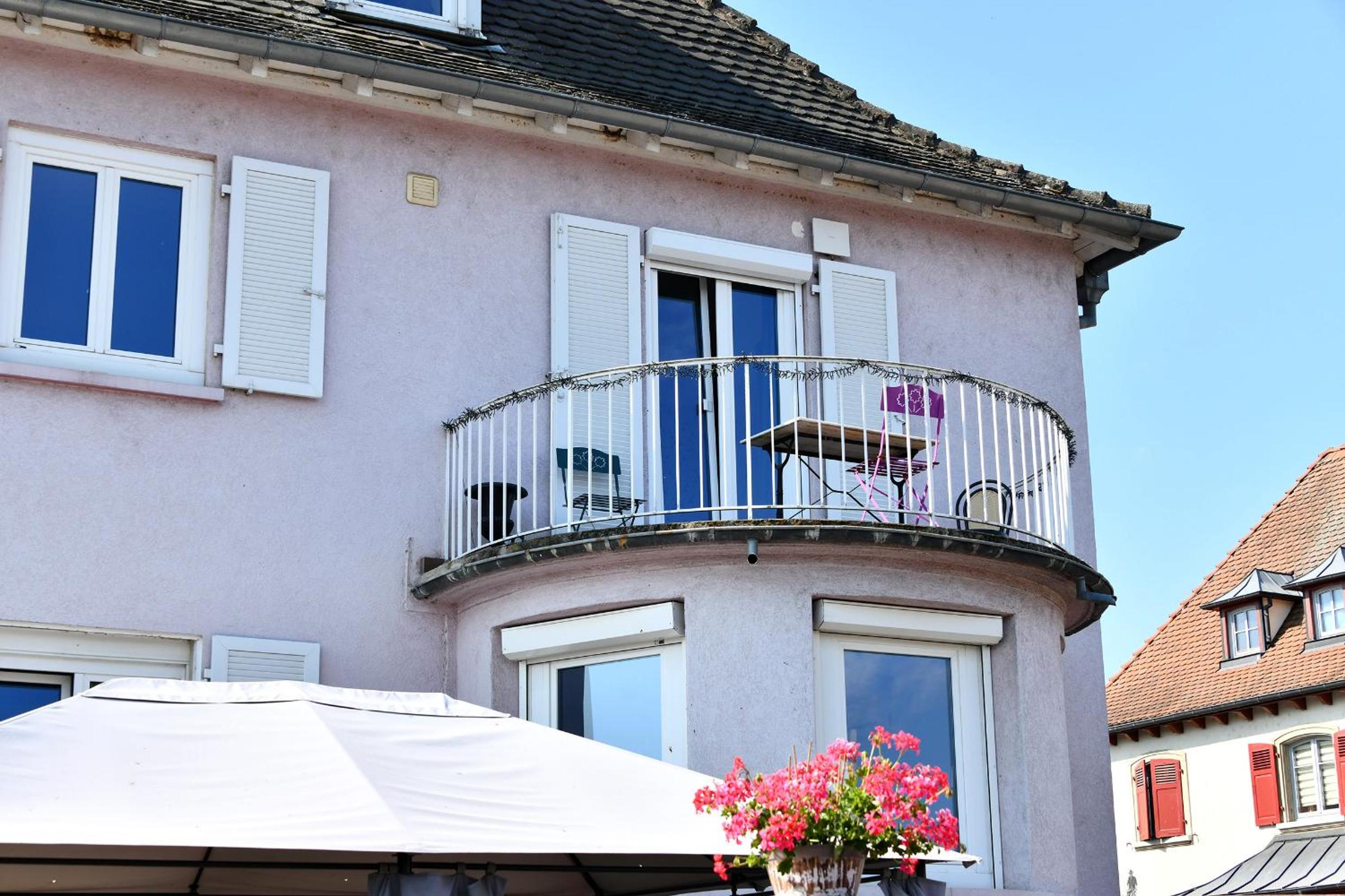 Gite des Hirondelles view 5