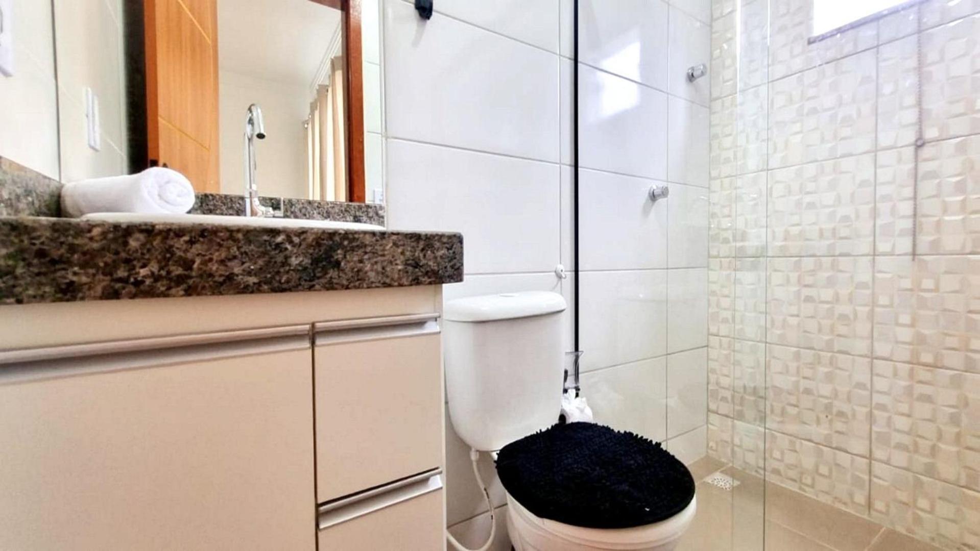 Apartamento em condomínio com 2 quartos para 6 pessoas