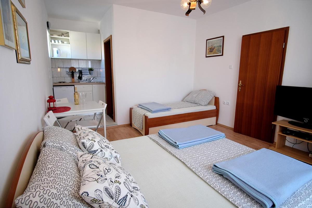 Studio Apartments Shanti view 4