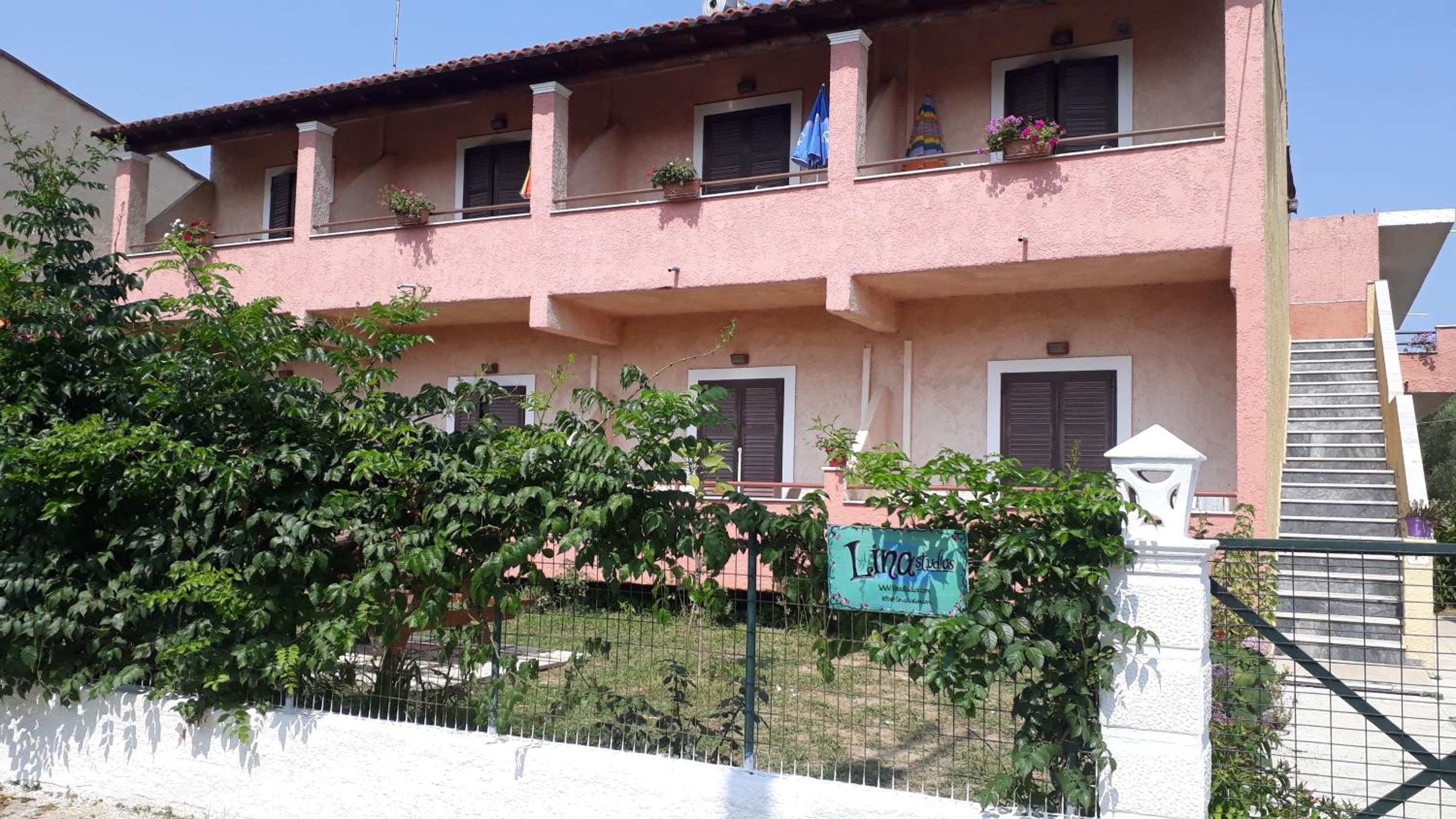 lina studios photo 3