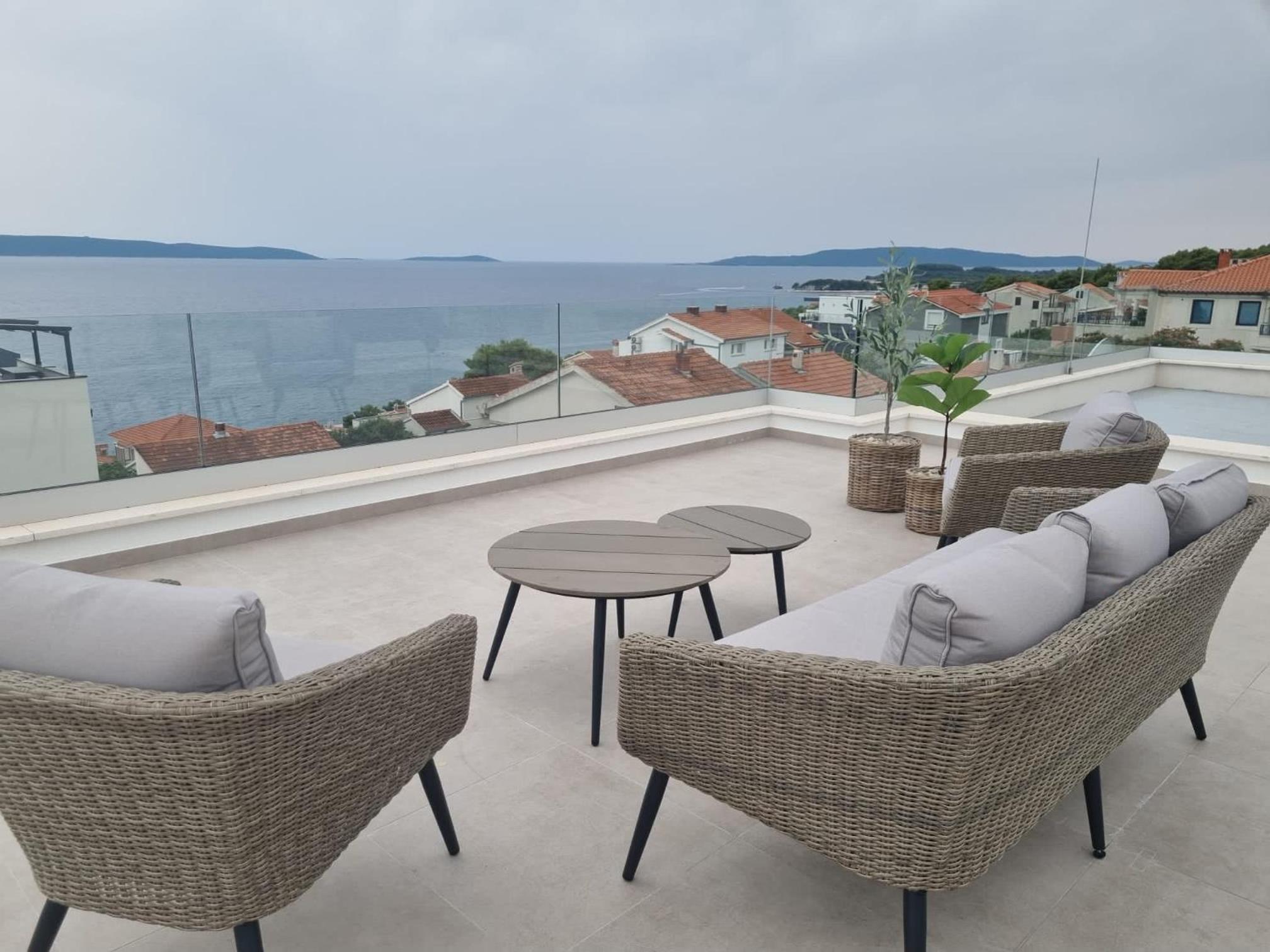 Luxury Villa -Heated Pool -Jacuzzi view 2