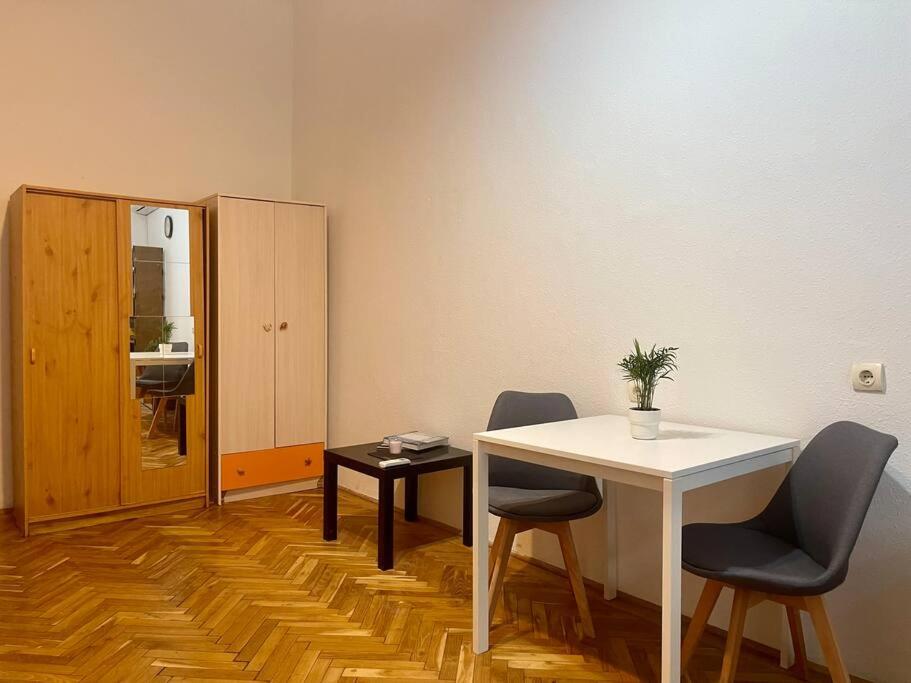 Central Market Apartment