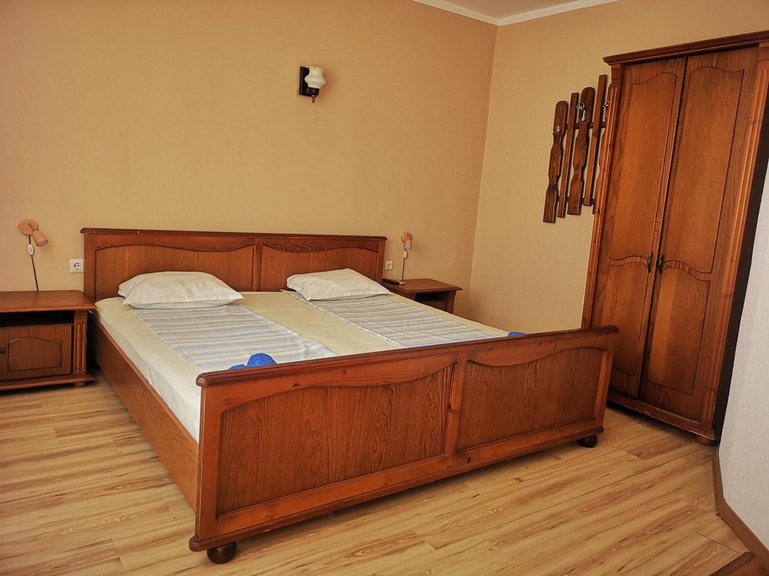 Paunovi Guest House