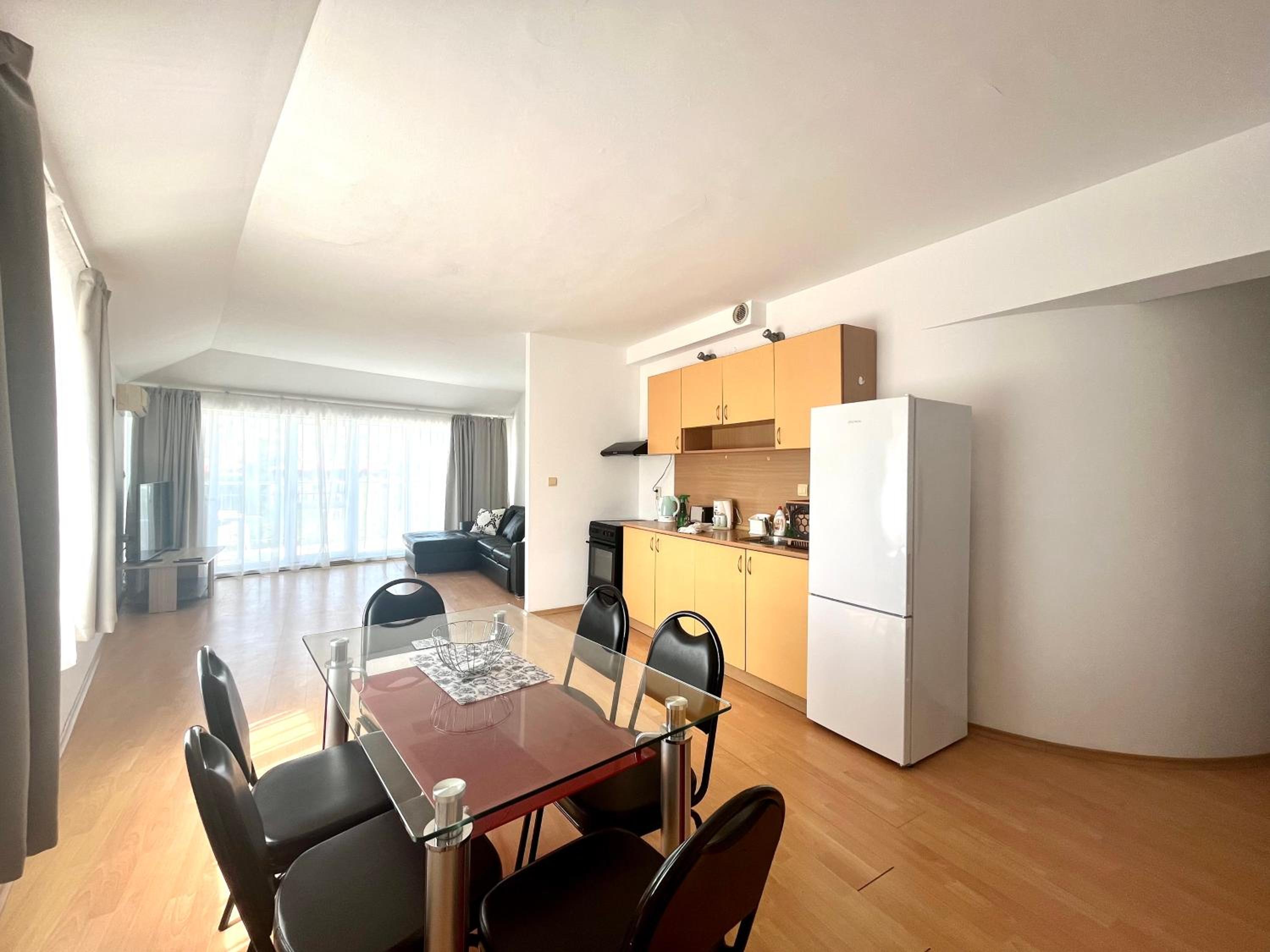 Sunny House Apartment