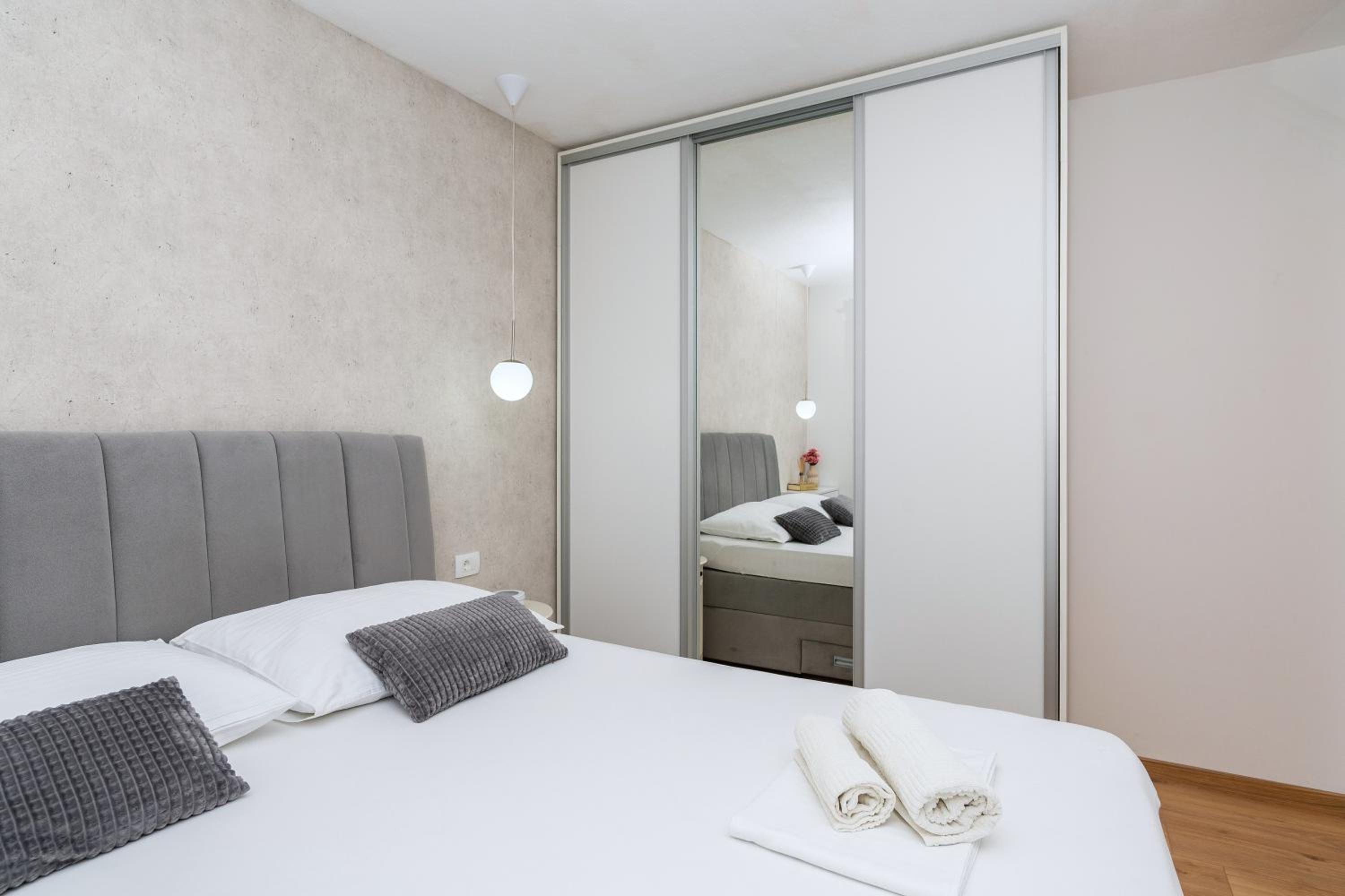 Apartment Mirjana view 4