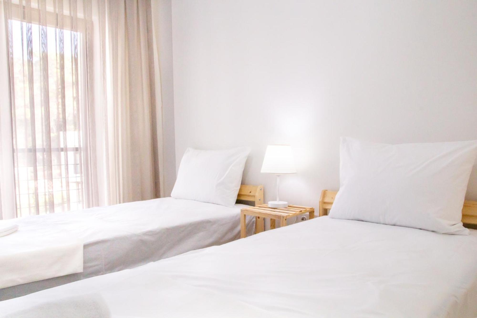 Modern Flat w Garden 5 min to Beach in Milas