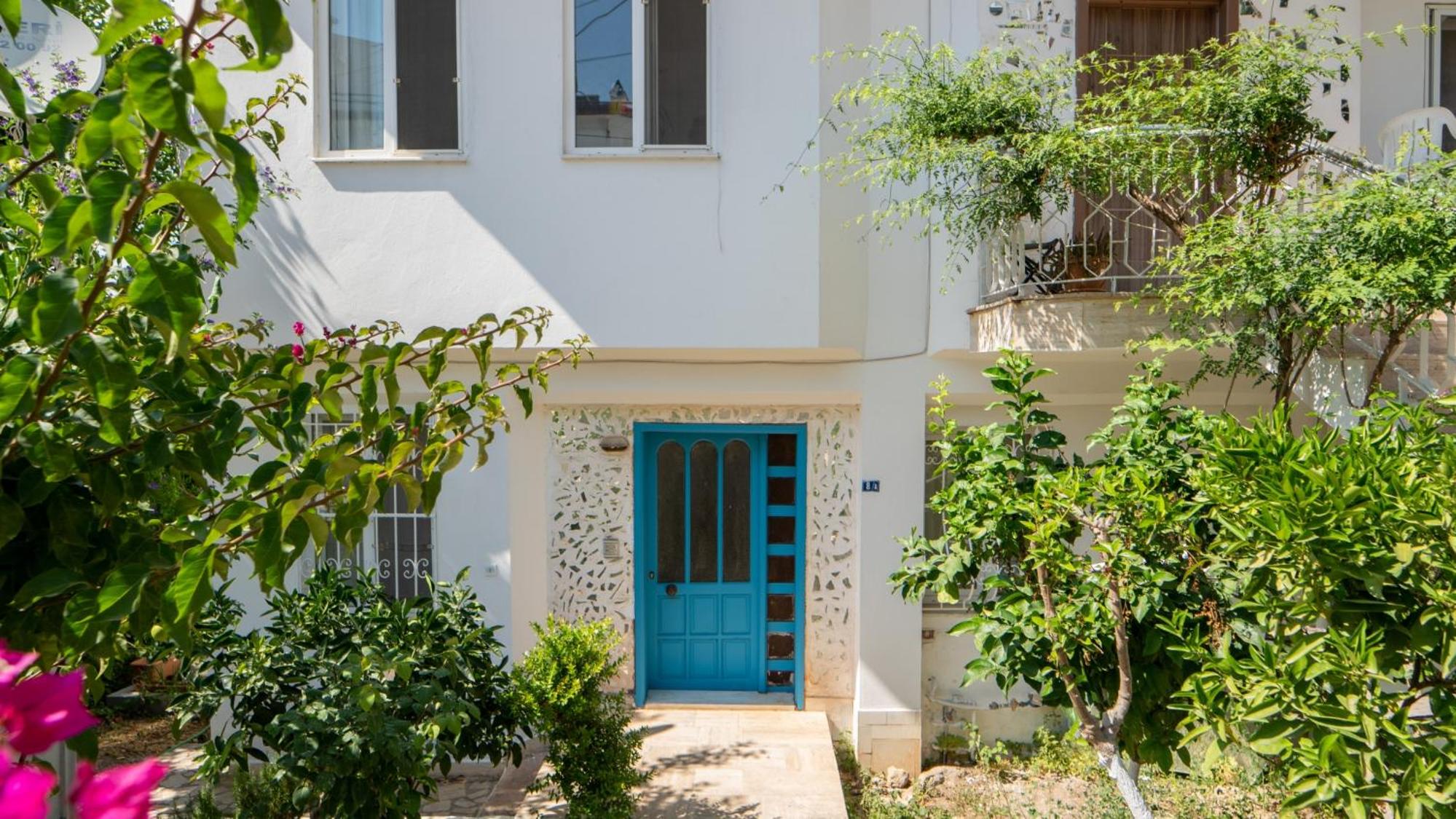 Flat w Balcony and Garden 25 min to Oludeniz