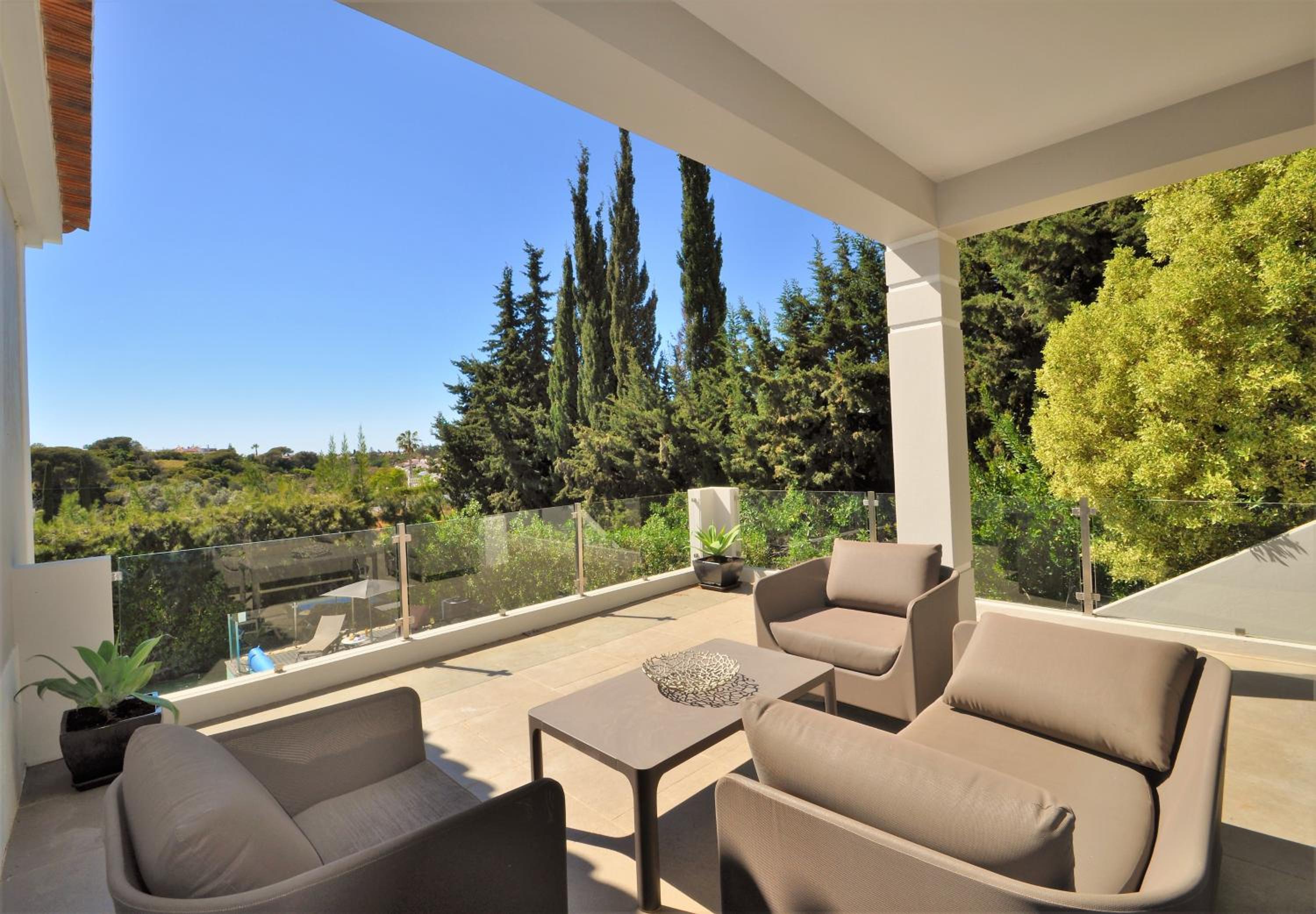 Villa Louella