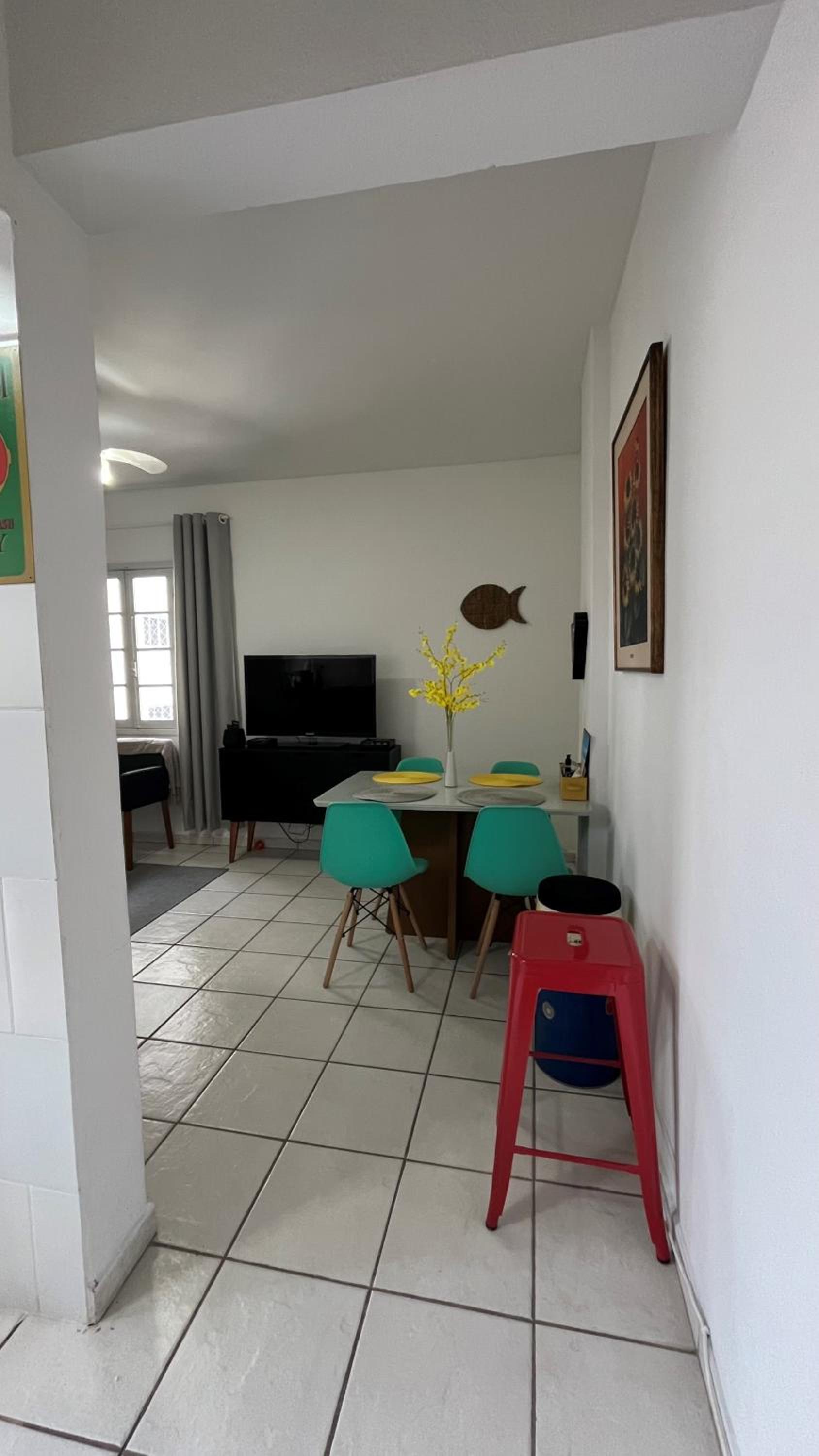 Apartamento lindo, Pet friendly, todo reformado no Canal 1