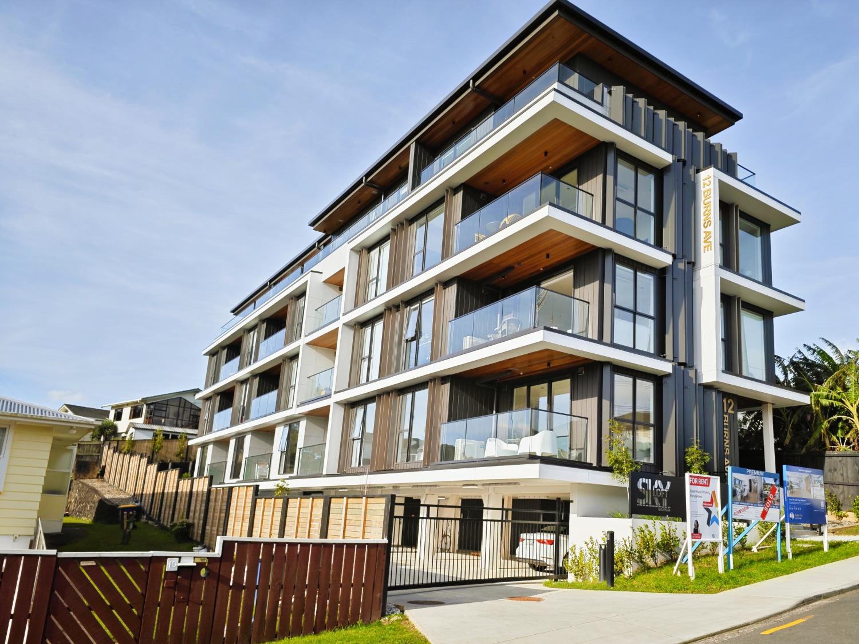 Takapuna Brand new 3 Bedrooms photo 2