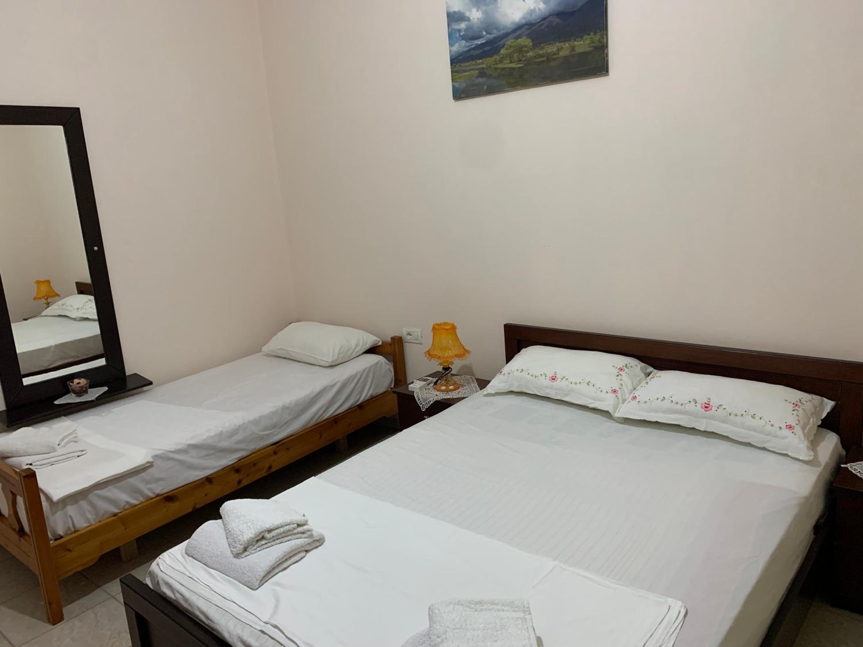 Ylli Cunaj apartments photo 5
