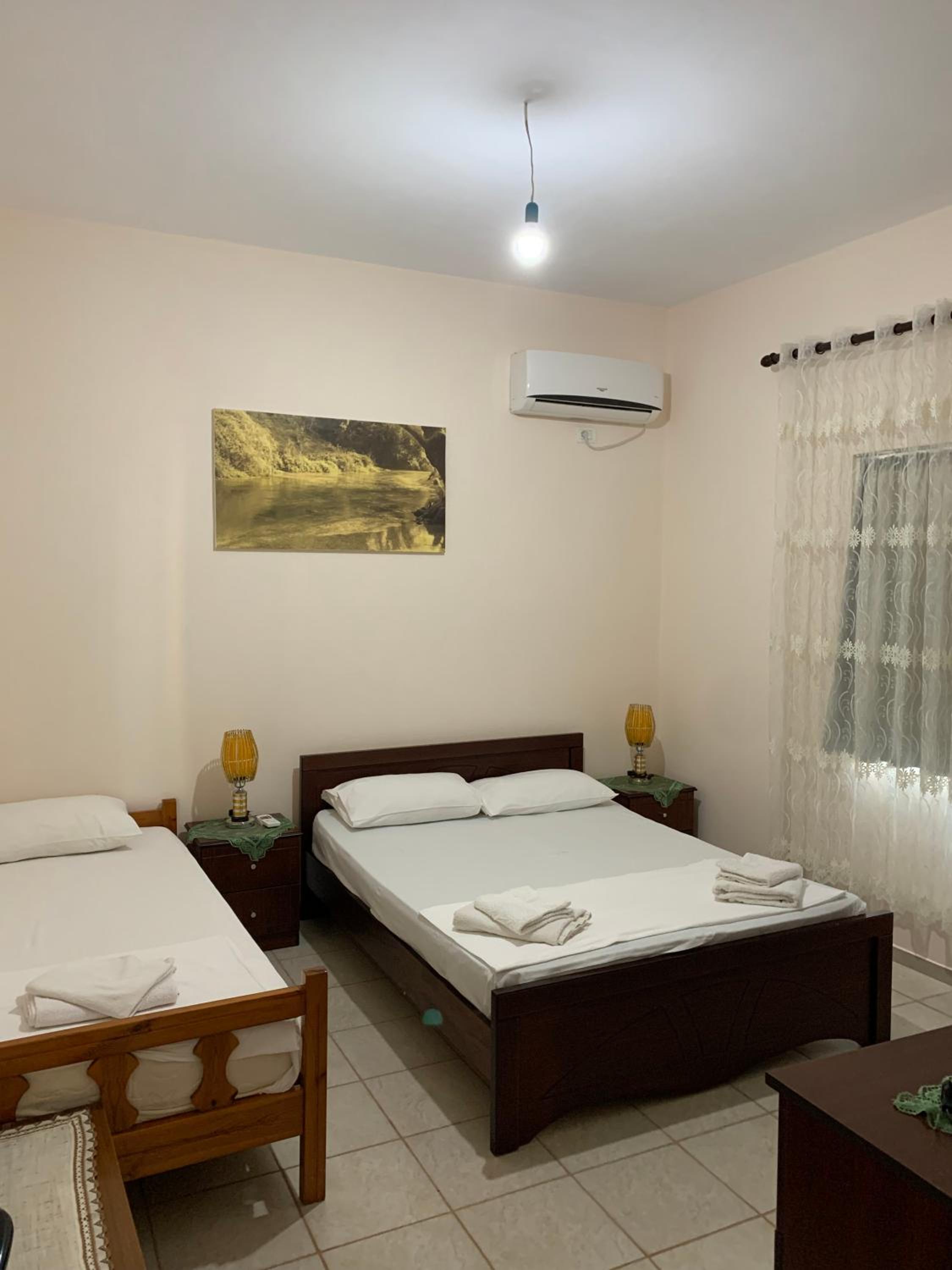 Ylli Cunaj apartments photo 2