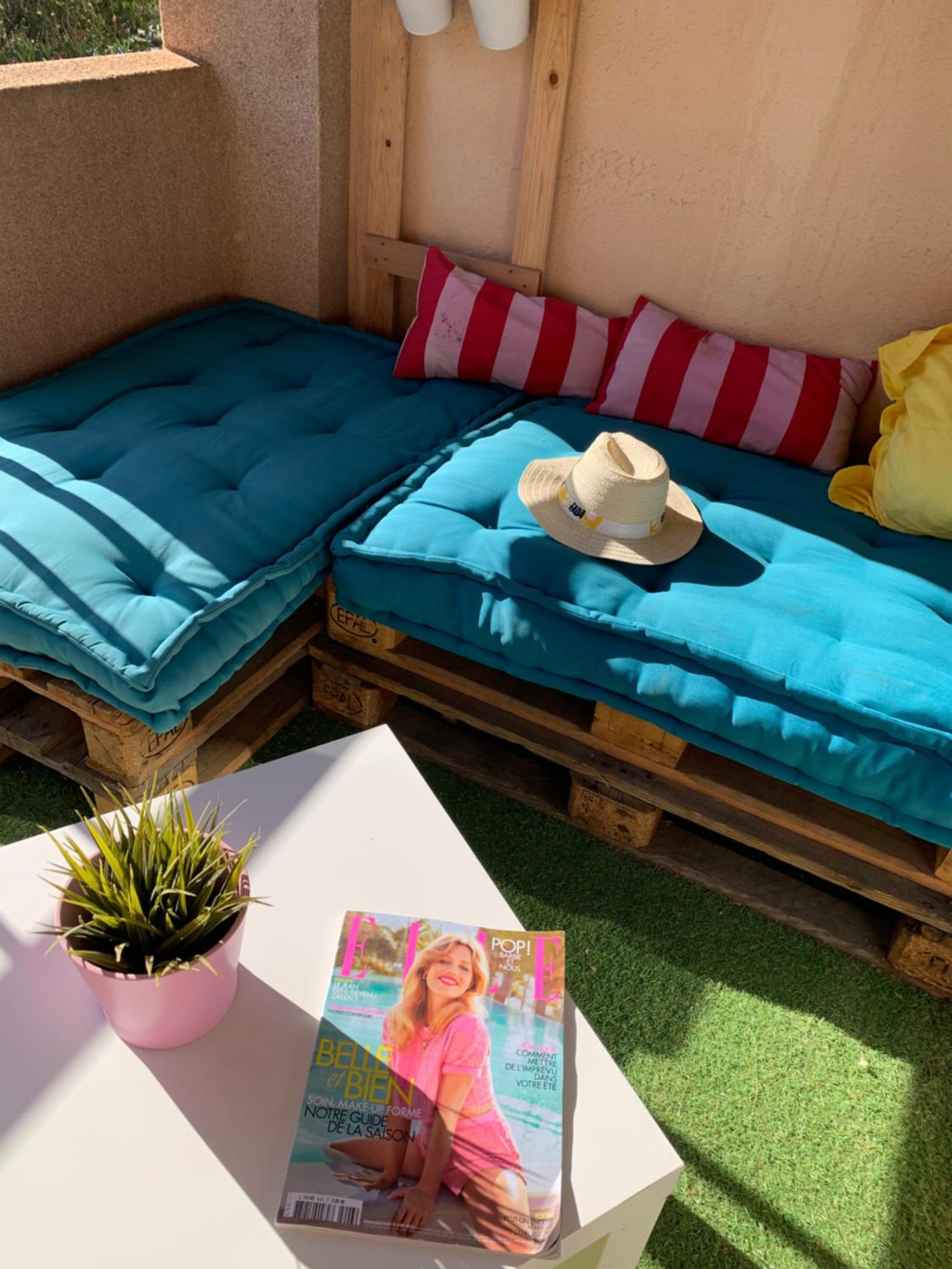 Hyeres Vacations - Studio climatise avec wifi au calme sur le port. - Property Image 23