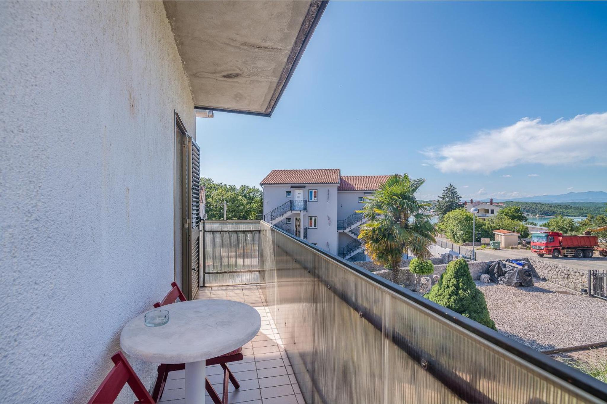 Apartment Moderna Soline view 2