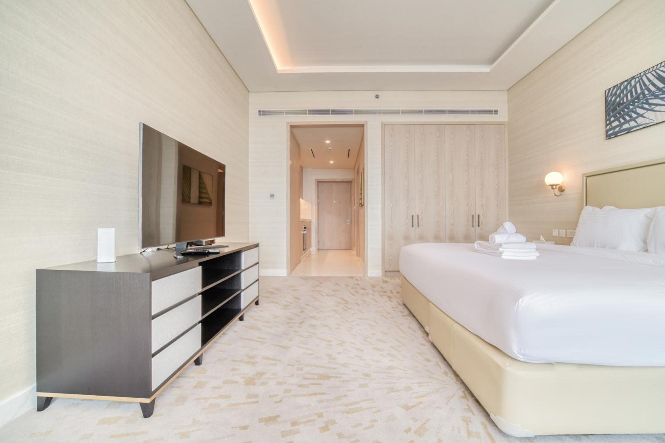 The Palm Tower, Palm Jumeirah - Mint Stay